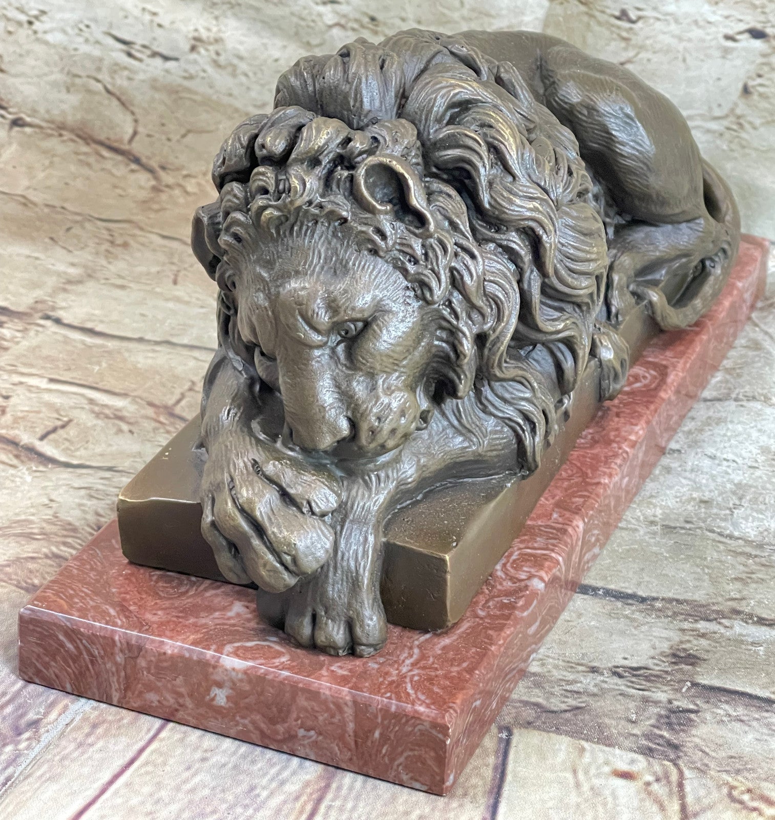 Large and deals Heavy Lion Head sculpture