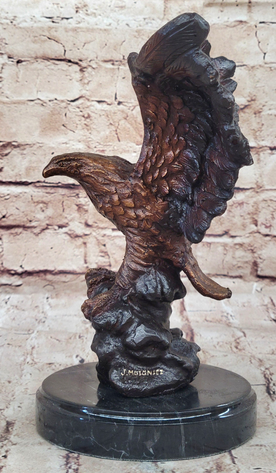 Classic Bronze Bald Eagle Sculpture by Moigniez: Wildlife Bird Statue for Office