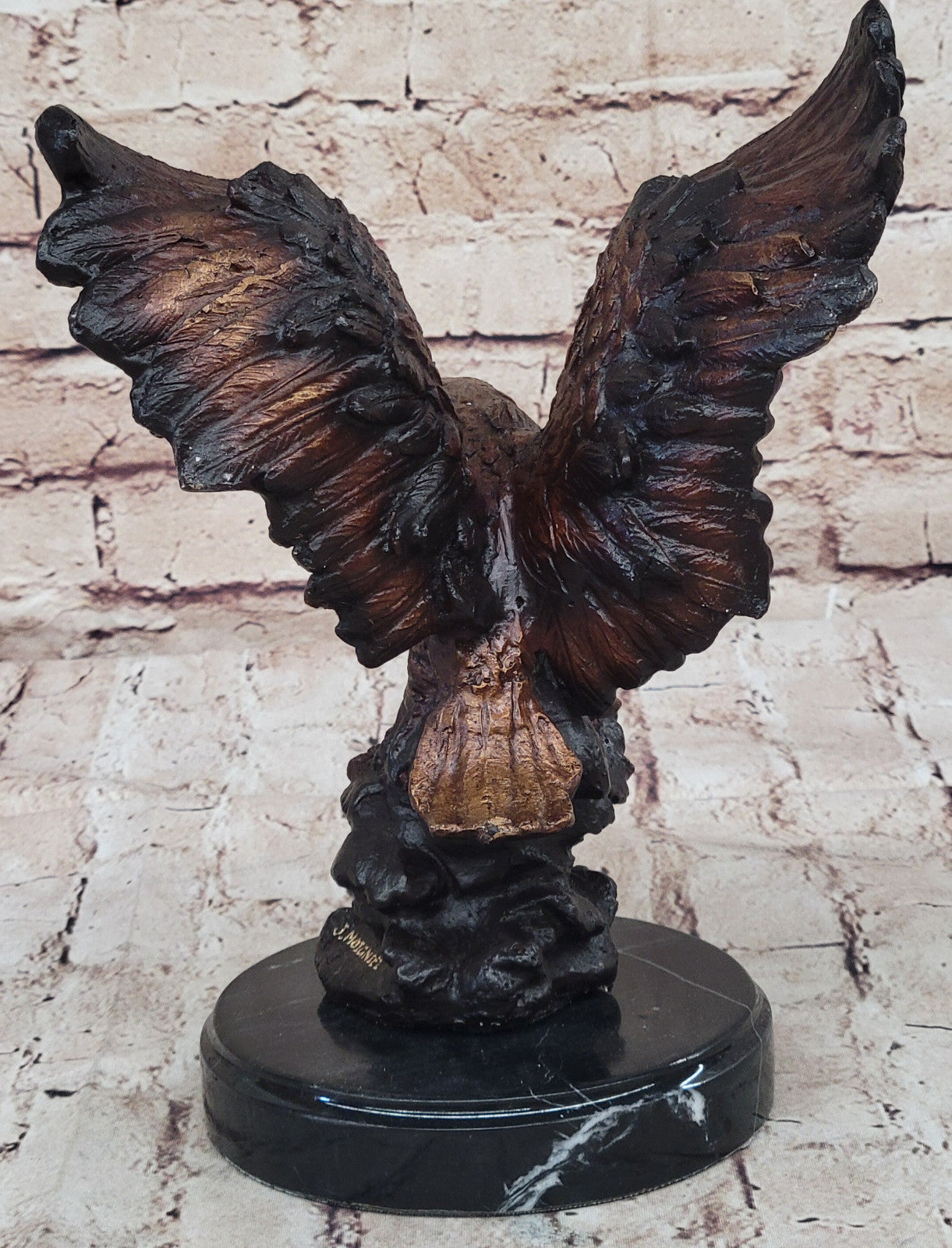 Classic Bronze Bald Eagle Sculpture by Moigniez: Wildlife Bird Statue for Office