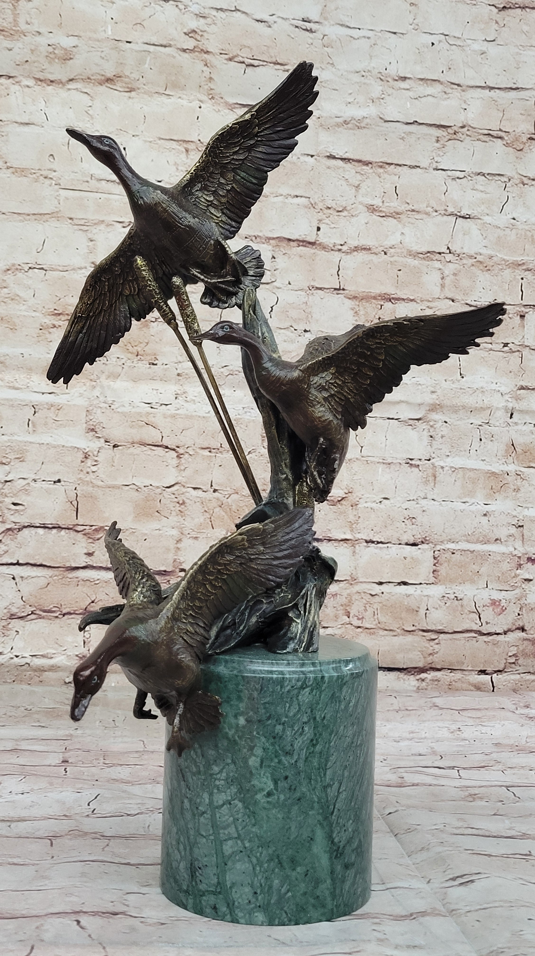 Handcrafted bronze sculpture SALE Hun Marble Art Cabin Wildlife Flight In Duck