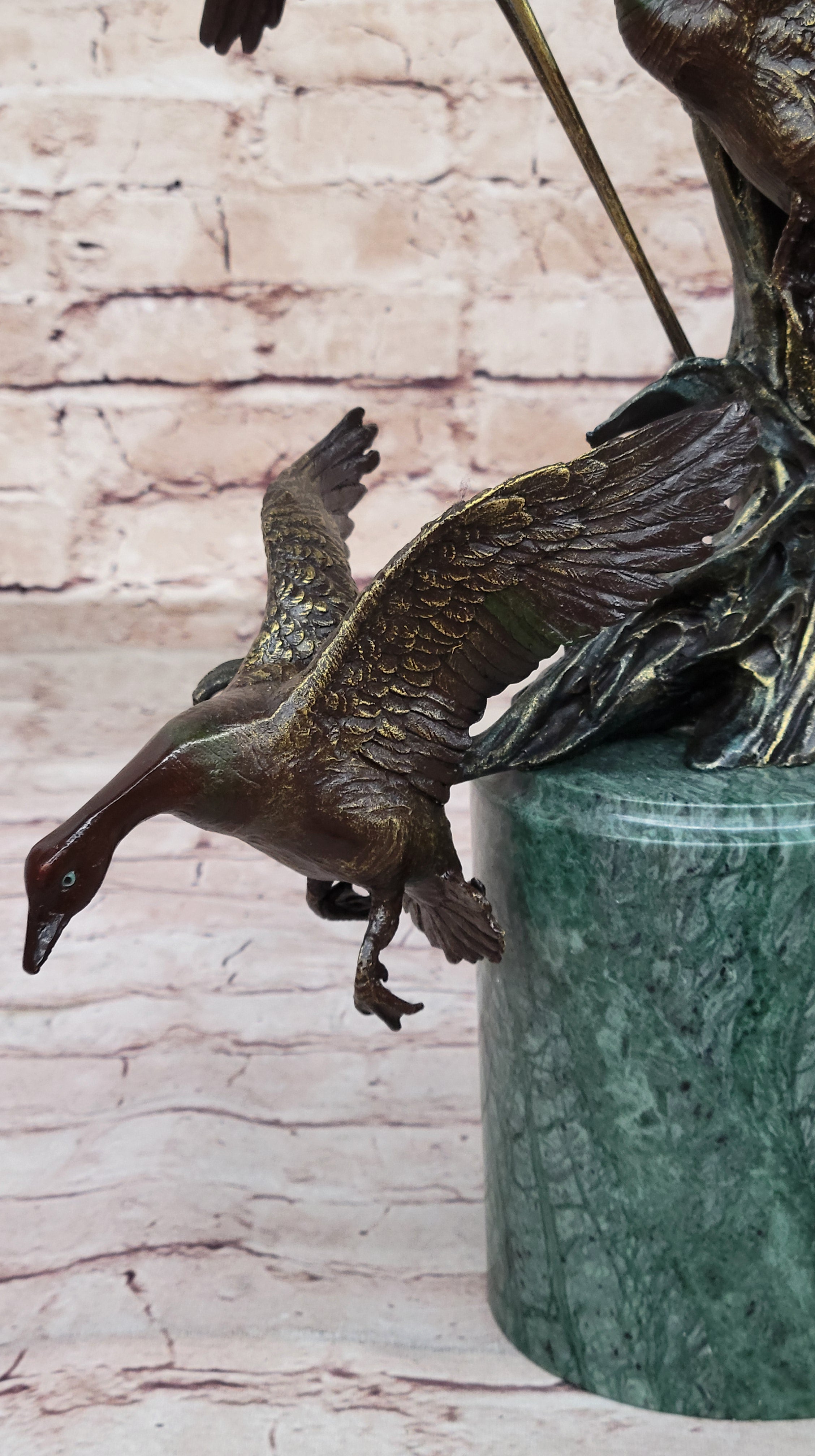 Handcrafted bronze sculpture SALE Hun Marble Art Cabin Wildlife Flight In Duck