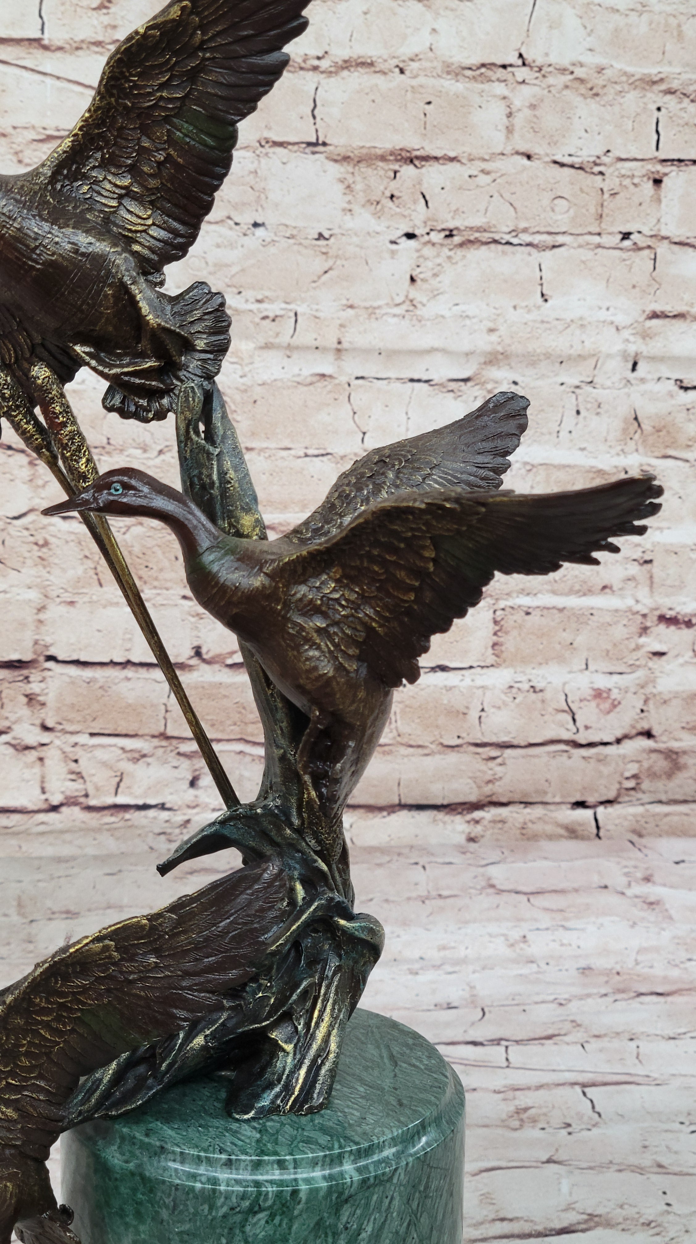 Handcrafted bronze sculpture SALE Hun Marble Art Cabin Wildlife Flight In Duck