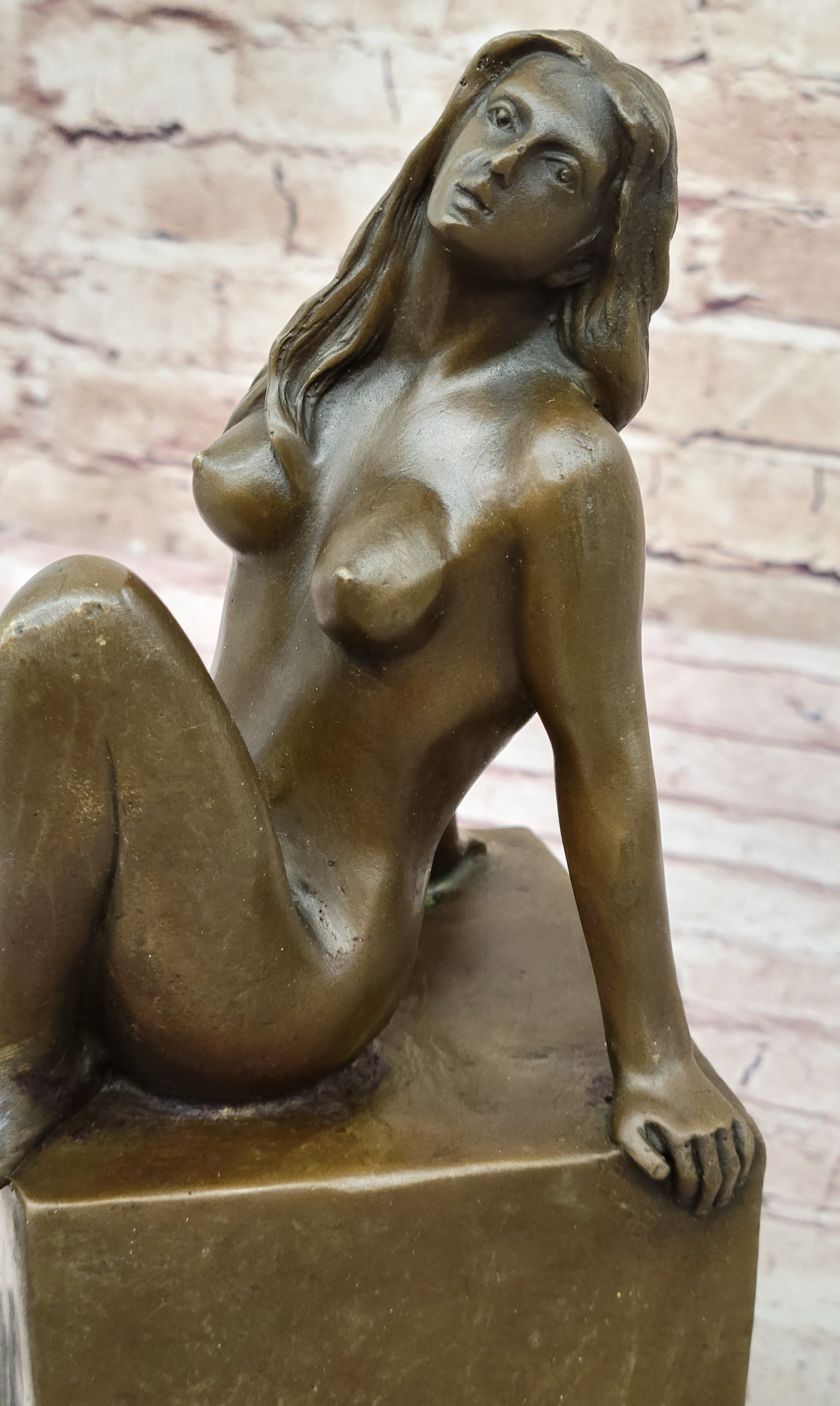 Handcrafted bronze sculpture SALE Decor Home Milo By By Female Exotic