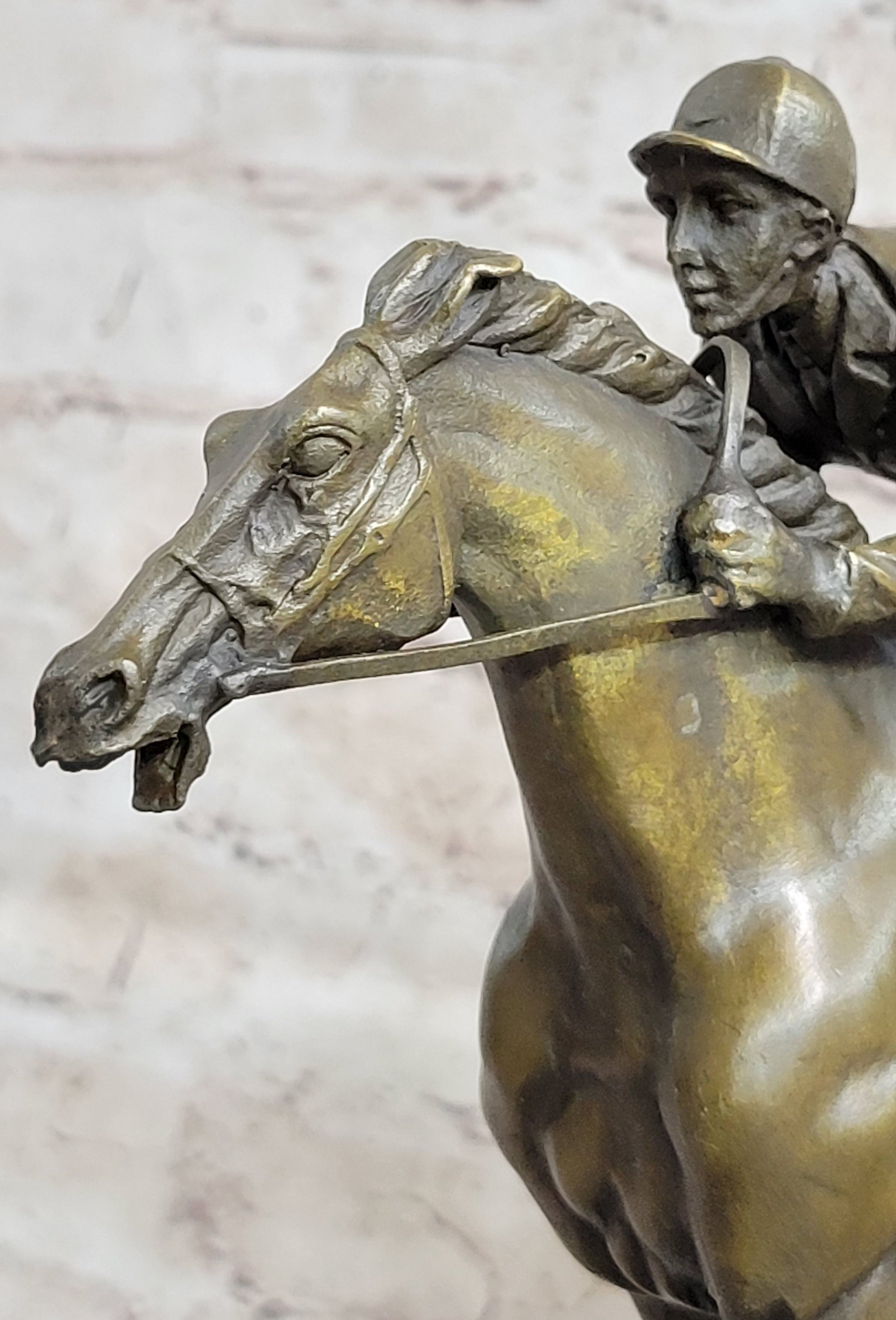 Bronze Sculpture Great Detail a Jockey and Thoroughbred Horse Hot Cast Decor Art