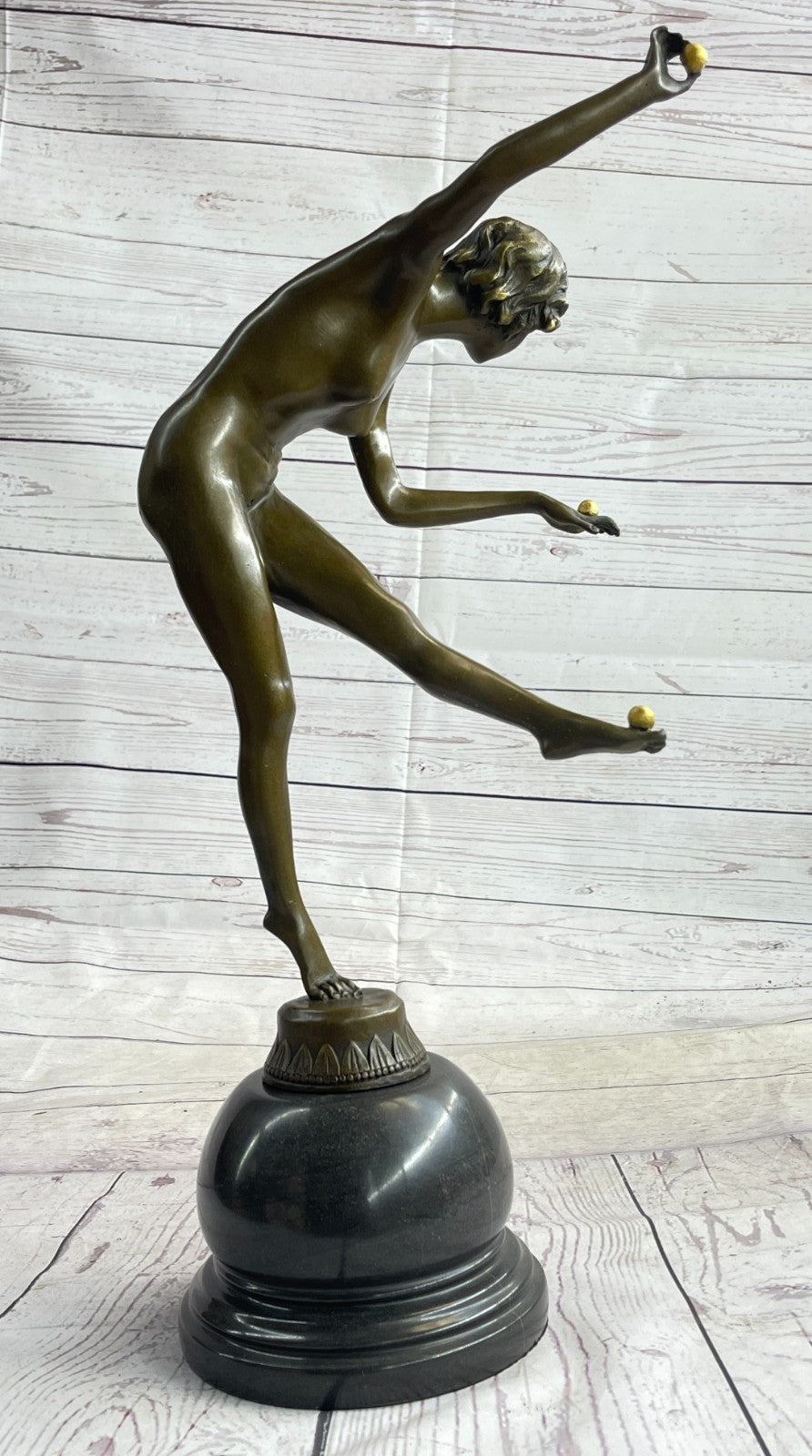 NUDE CLAIRE ROBERTE COLINET (1890-1940) PATINATED ART DECO BRONZE, THE JUGGLER