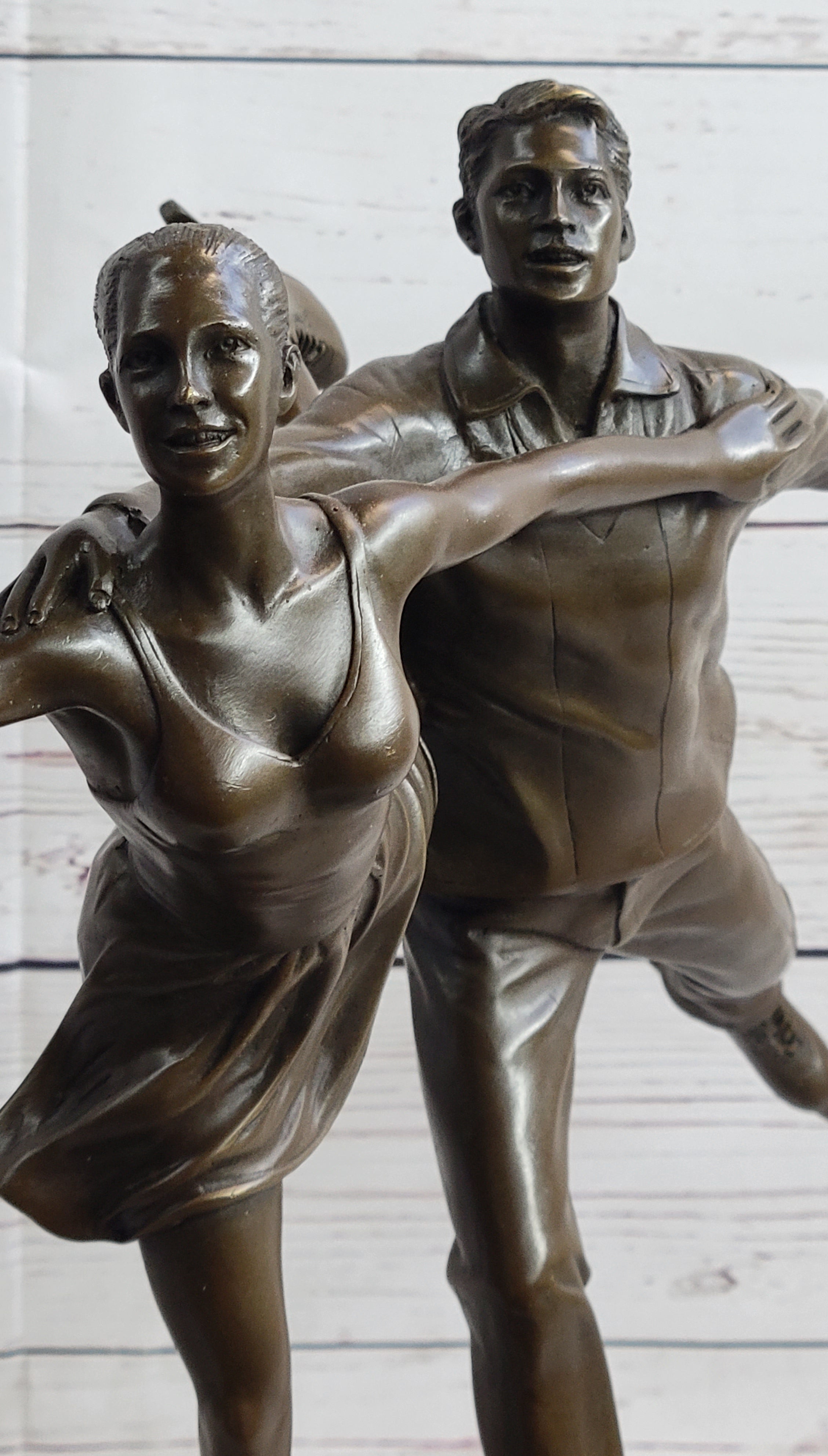 Bronze Sculpture Male and Female Skater Classic Sport Figurine Figure Sale