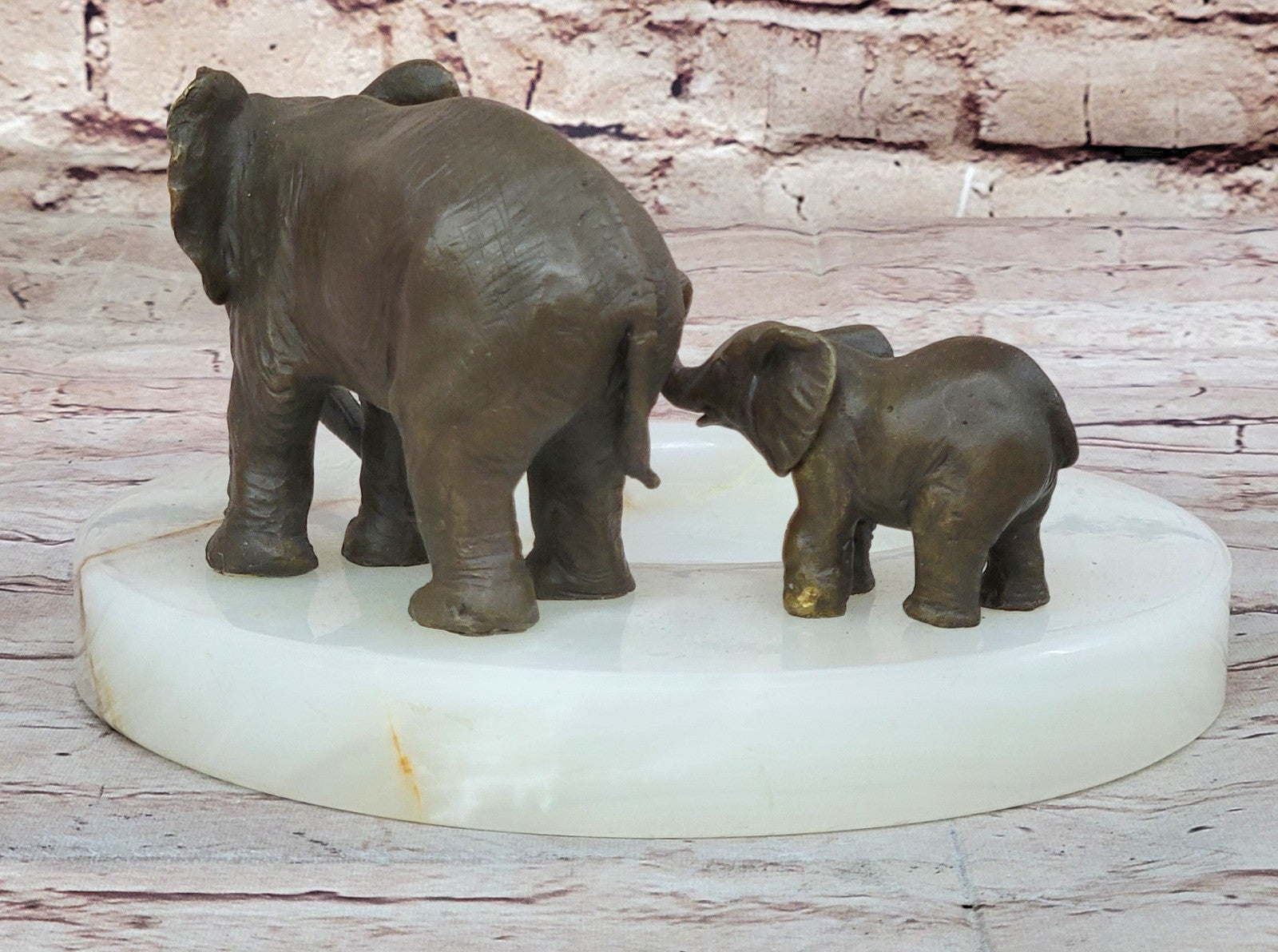 Intricately Detailed Elephant Family Bronze Ashtray Soap Dish Sculpture