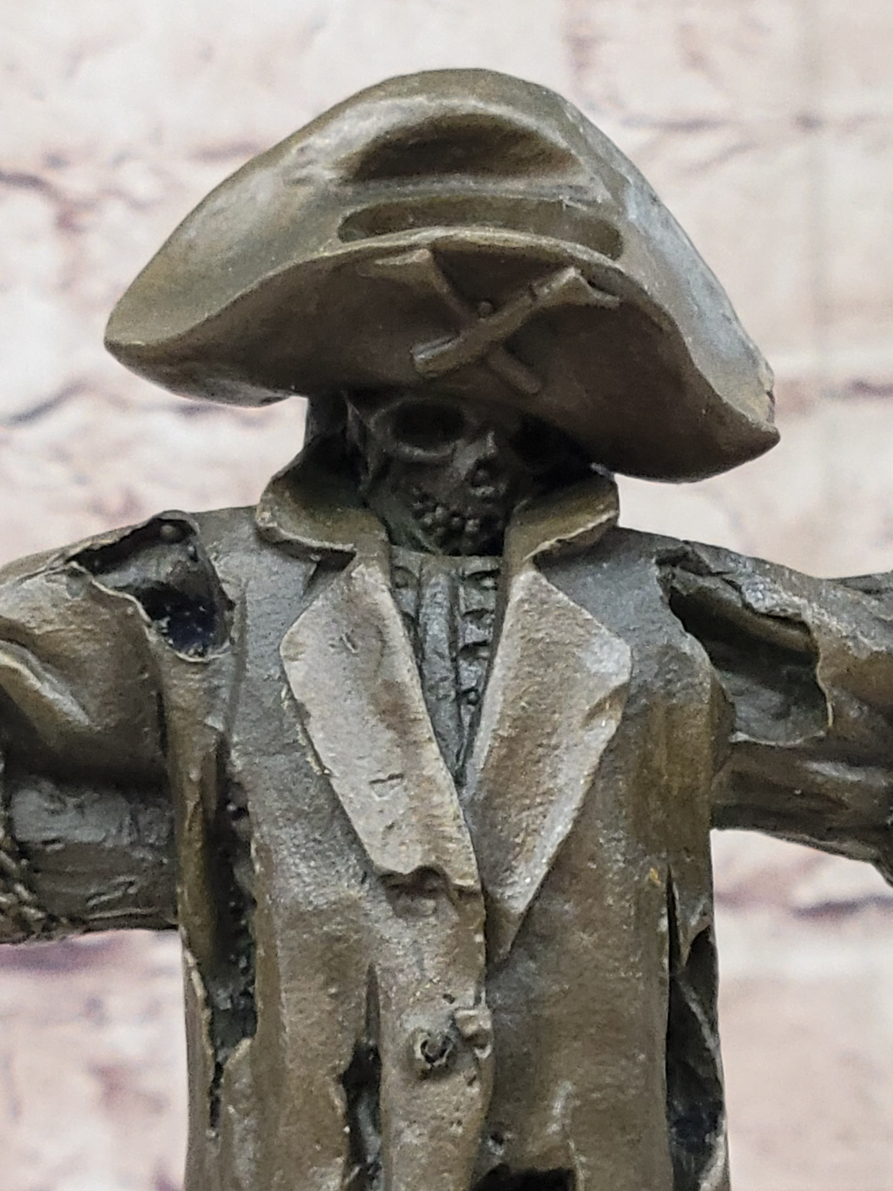 Skeleton Pirate Bronze Skulpture Head Dagger Gothic Figure Statue Art Deco SALE