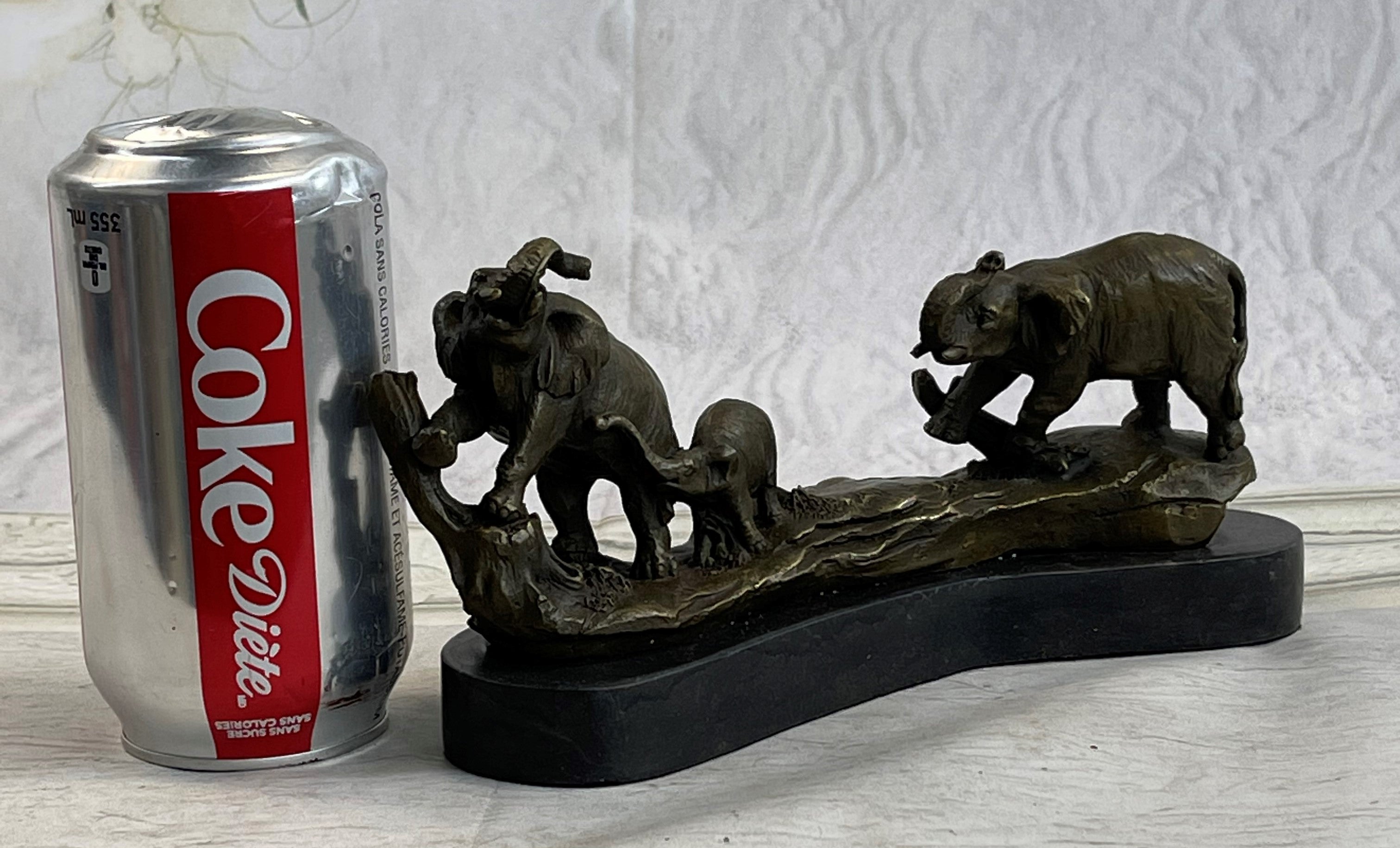 Handcrafted Solid Bronze sculpture Art Deco Walking Elephants Home Decoration Decor