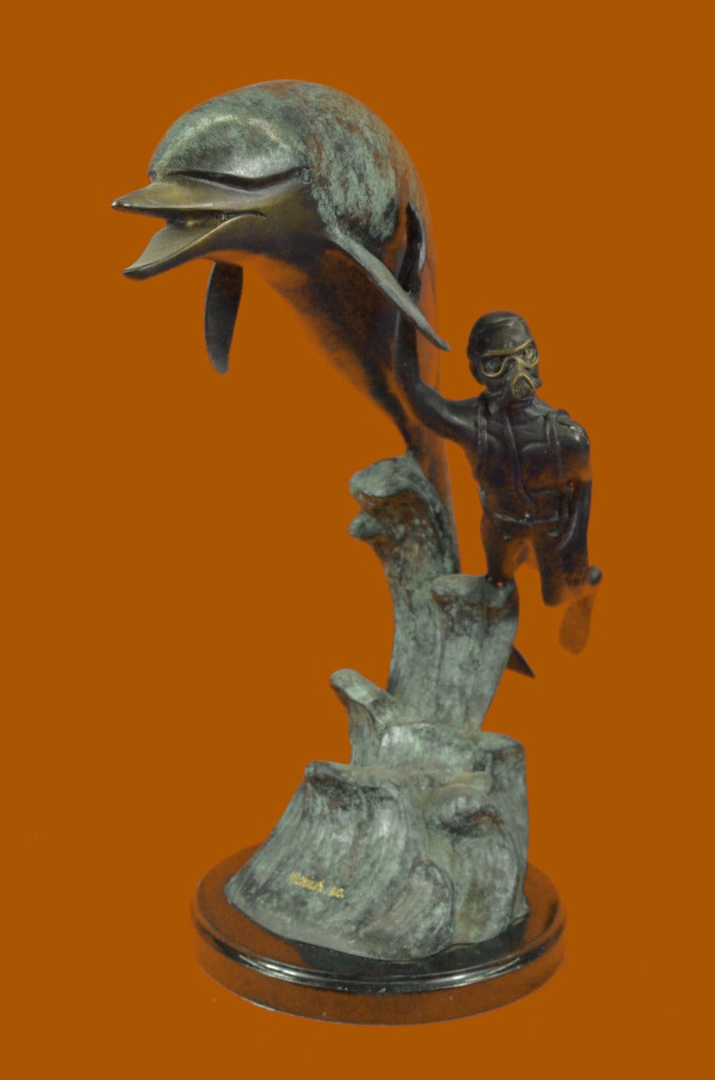 Statue, MKV Diver, "On the Move", Bronze, with Large Whale Figurine Marble Figure