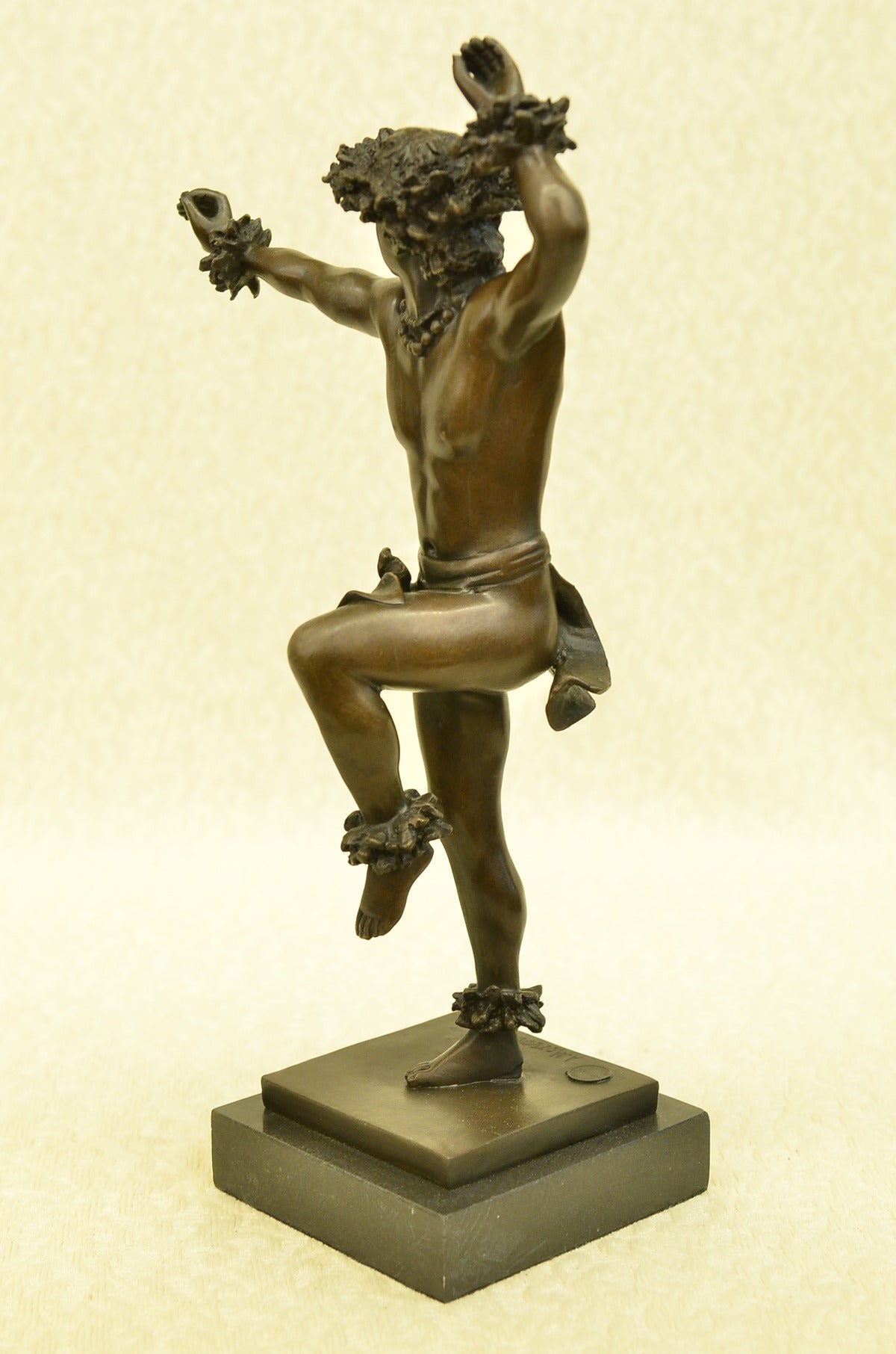 HAWAIIAN MAN W/W LEI DANCING Handcrafted Art Bronze Sculpture Statue Figurine T