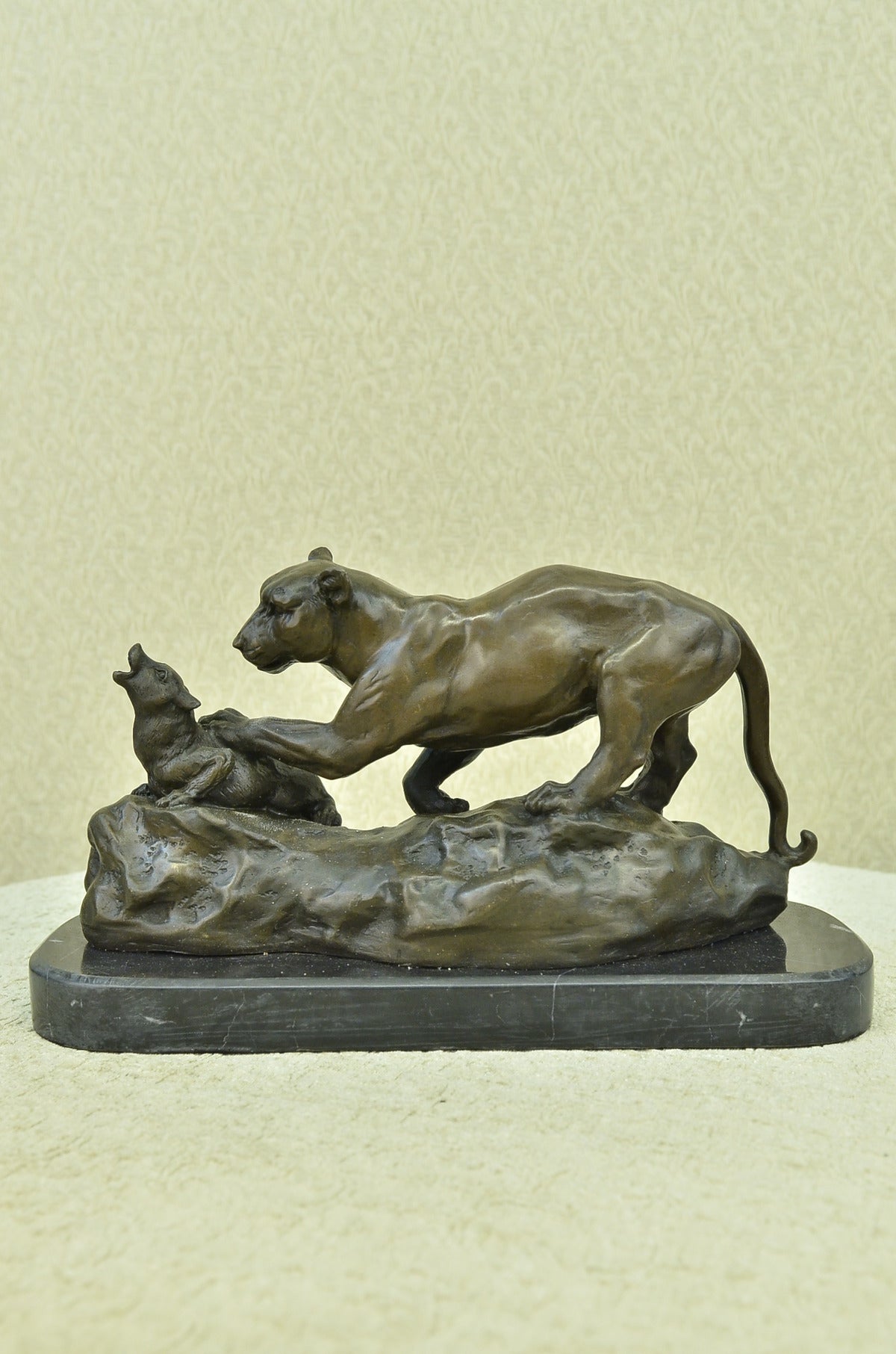 SIGNED BRONZE CAT LIONESS PUMA COUGAR JAGUAR AFRICAN SAFARI SCULPTURE STATUE