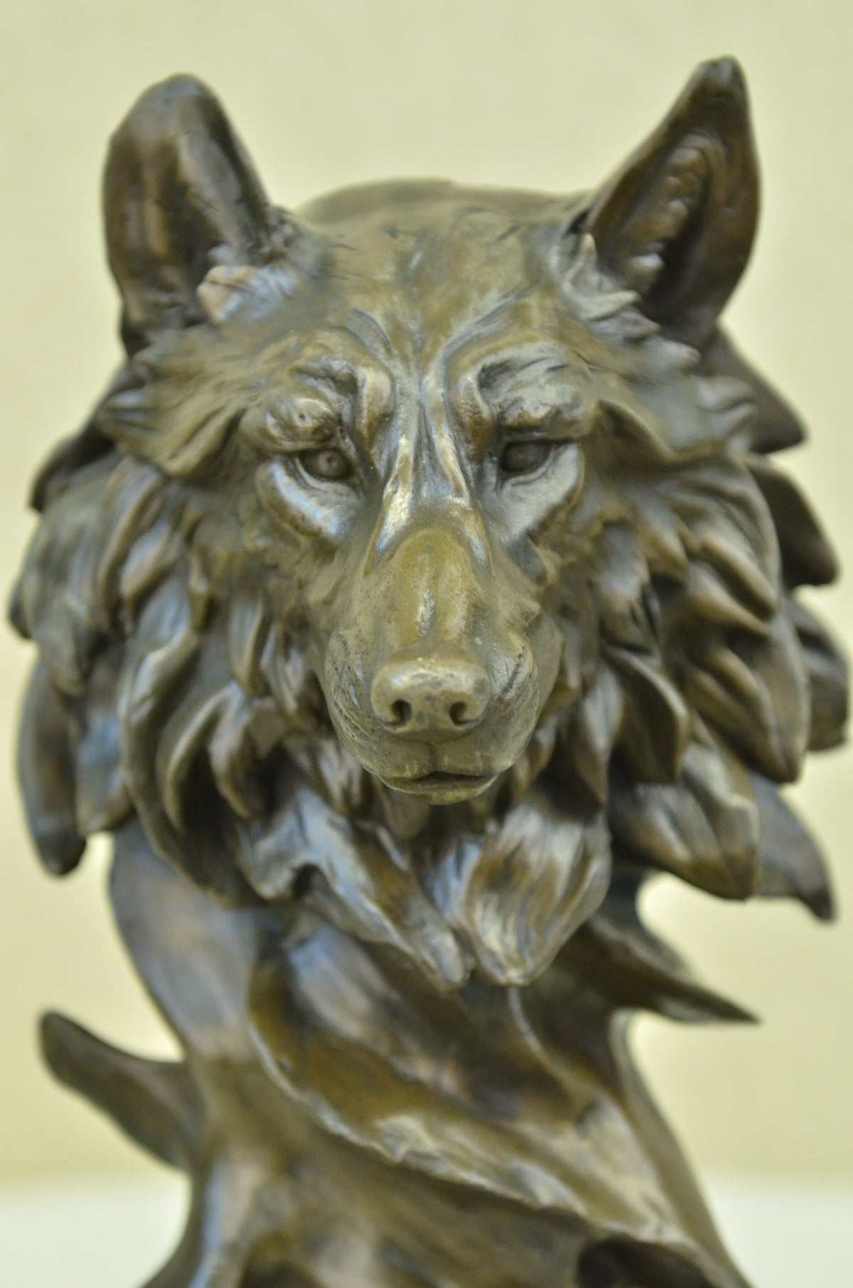 Bronze Sculpture, Hand Made Statue Animal "Wolf Howling At The Moon Figurine Art