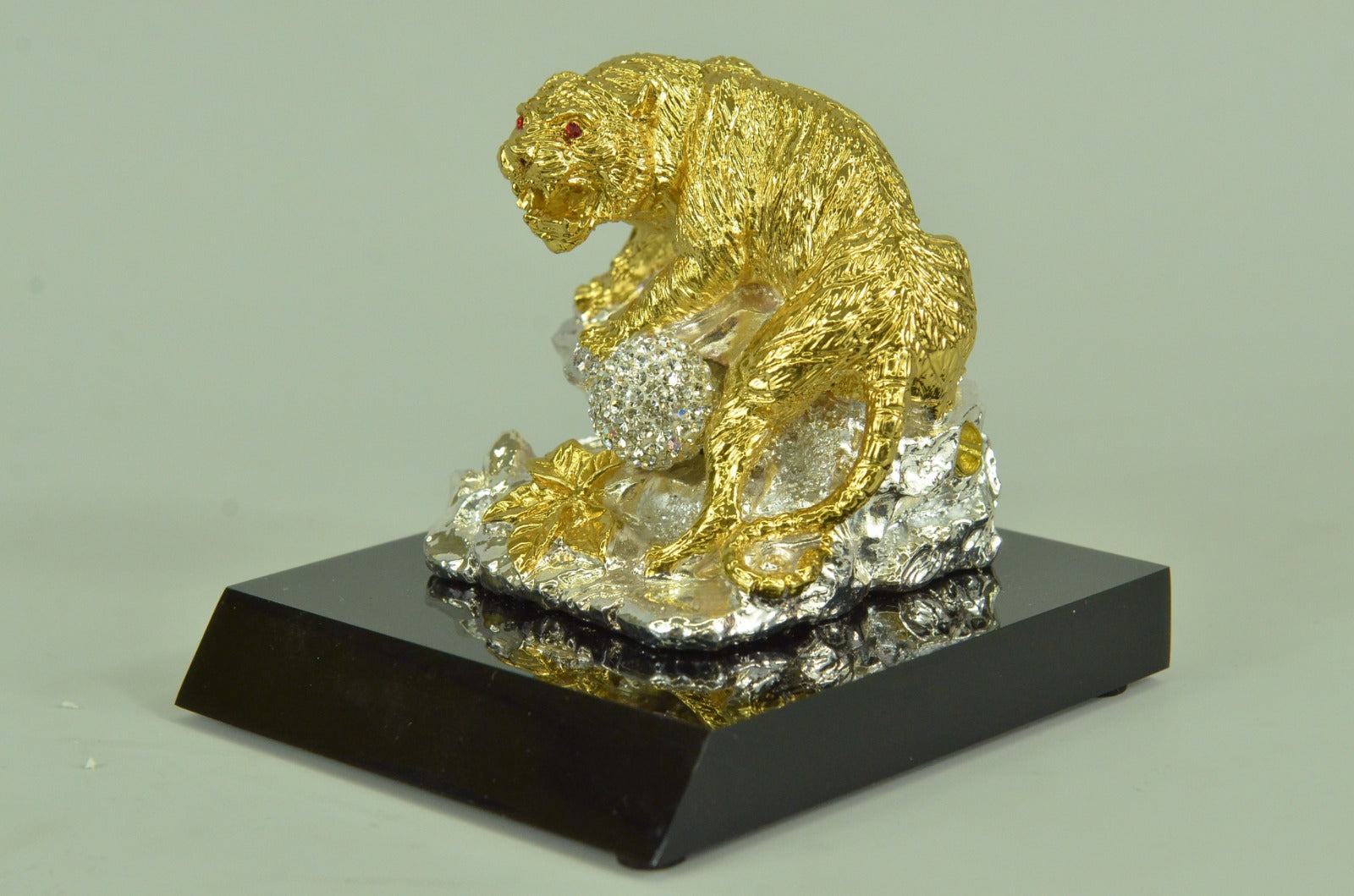 24K Folk Chinese Fengshui Wild Tiger Zodiac Bronze Ferocious Animal Run Figure