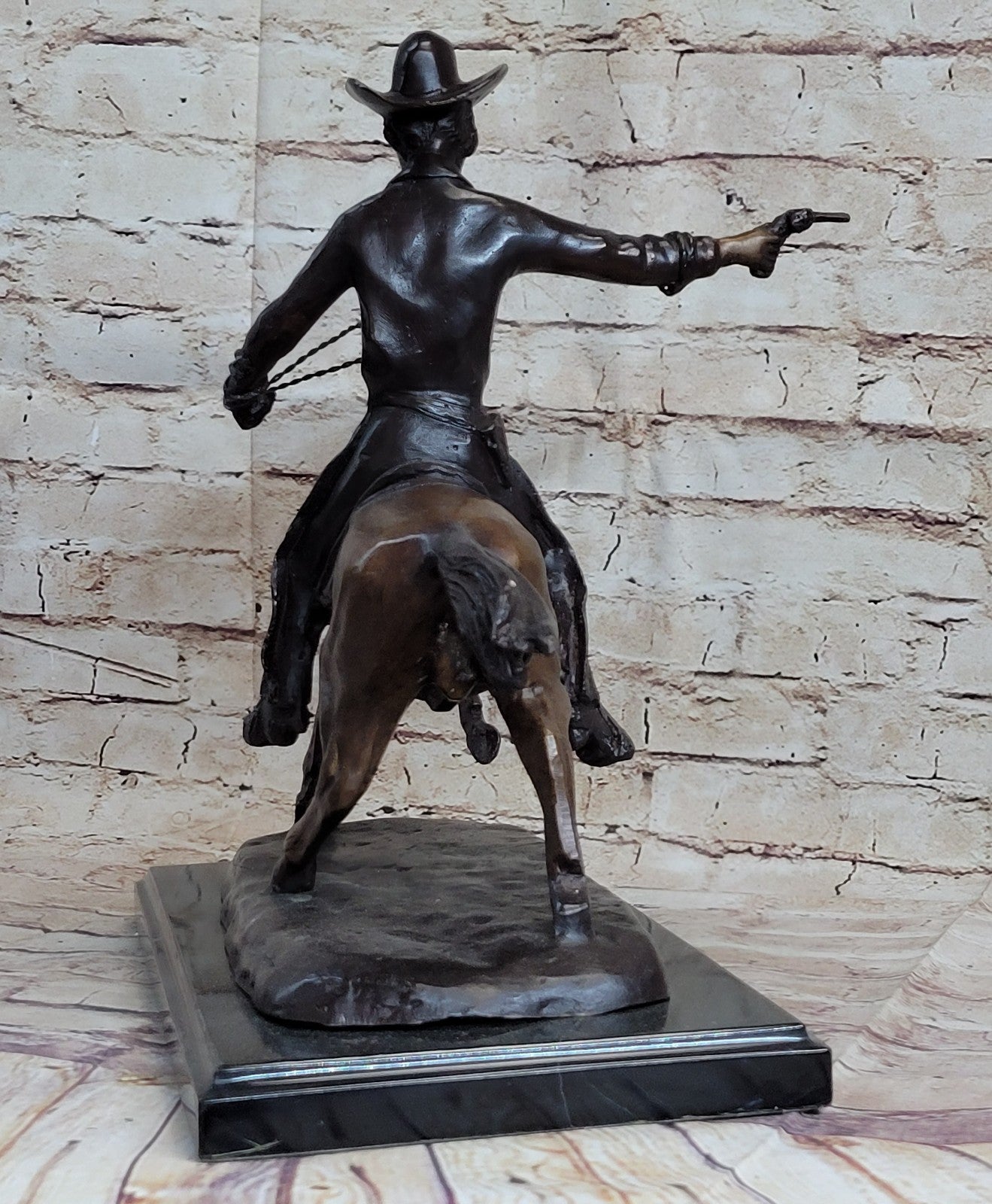 WESTERN COWBOY ON HORSE Handcrafted Decor Art Bronze Sculpture Statue Figurine T