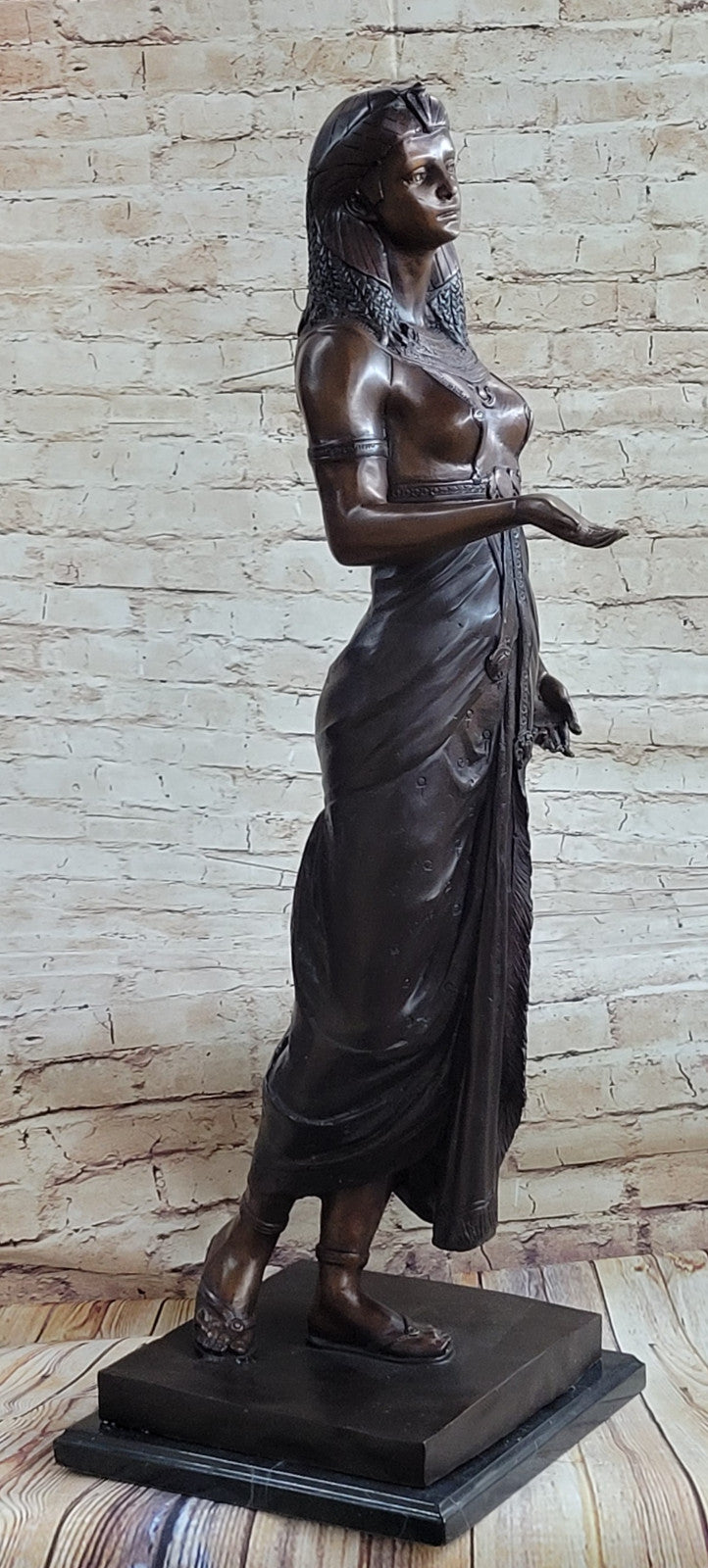 Collectible 34" Egyptian Queen of The Classic Bronze Masterpiece Artwork