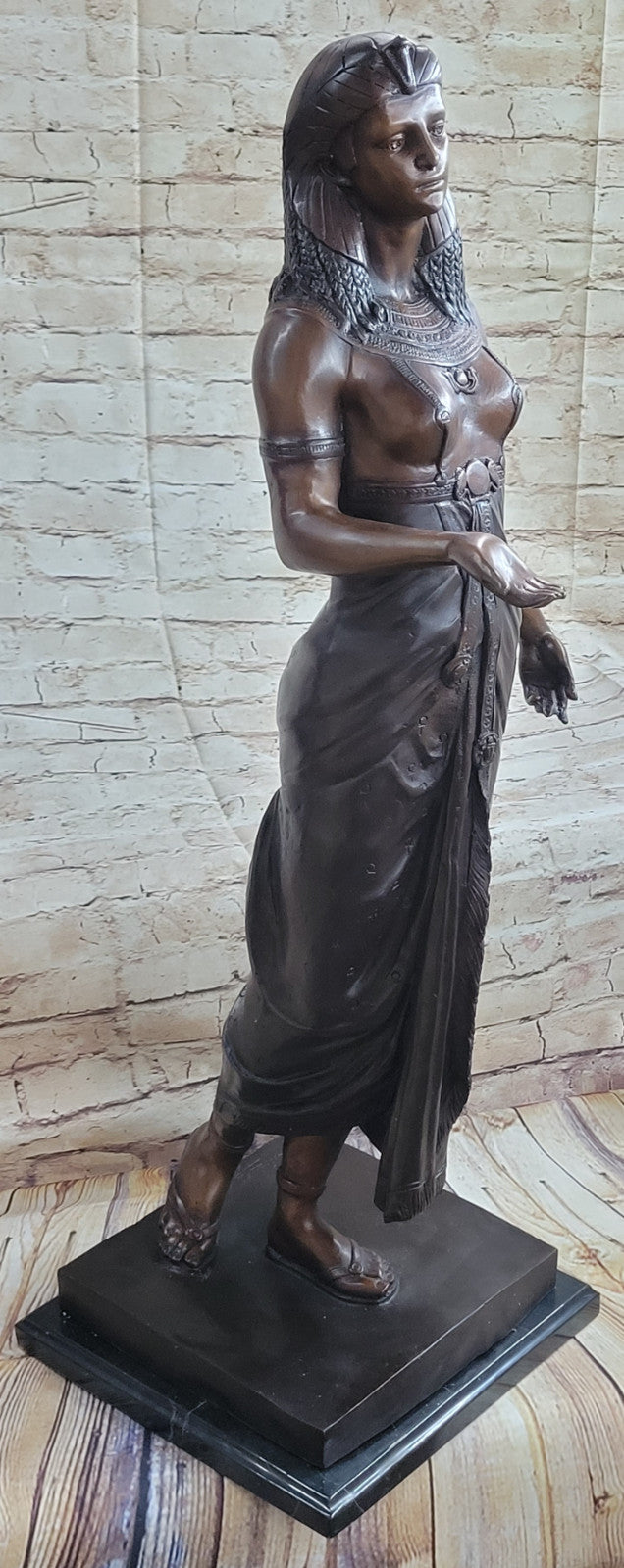 Collectible 34" Egyptian Queen of The Classic Bronze Masterpiece Artwork