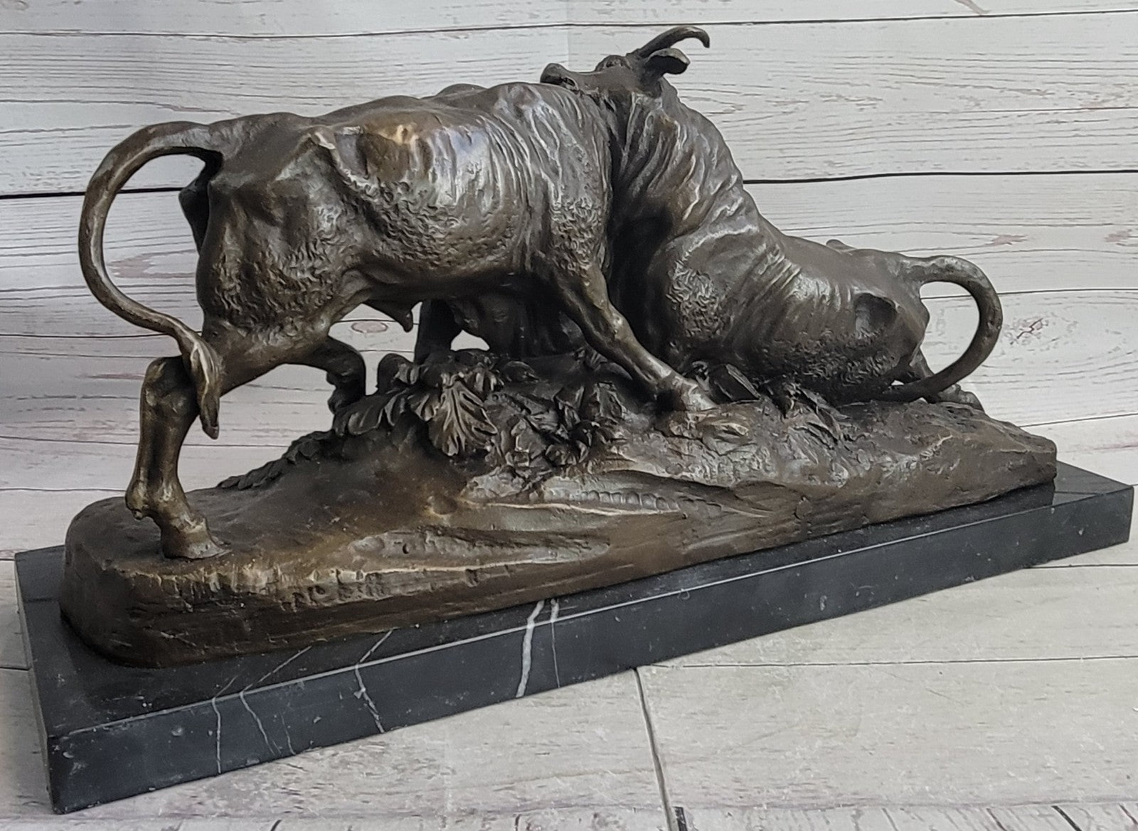 Hot Cast Bronze Figurine: Large Clesinger Fighting Bulls Sculpture, Artwork from Spain