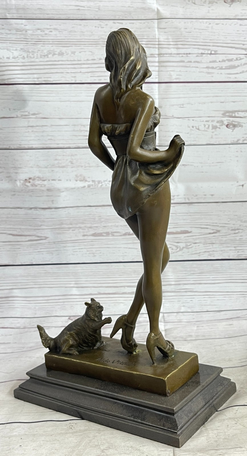 Handcrafted bronze sculpture Nude Woman Alluring Vitaleh Aldo Original Signed