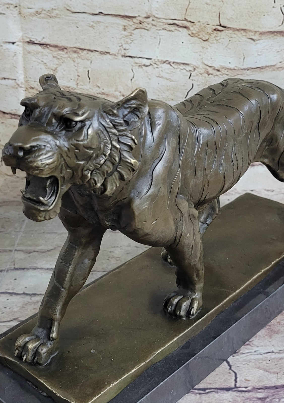 BRONZE WALKING TIGER AFTER ANTOINE-LOUIS BARYE BY LOST WAX METHOD FIGURINE