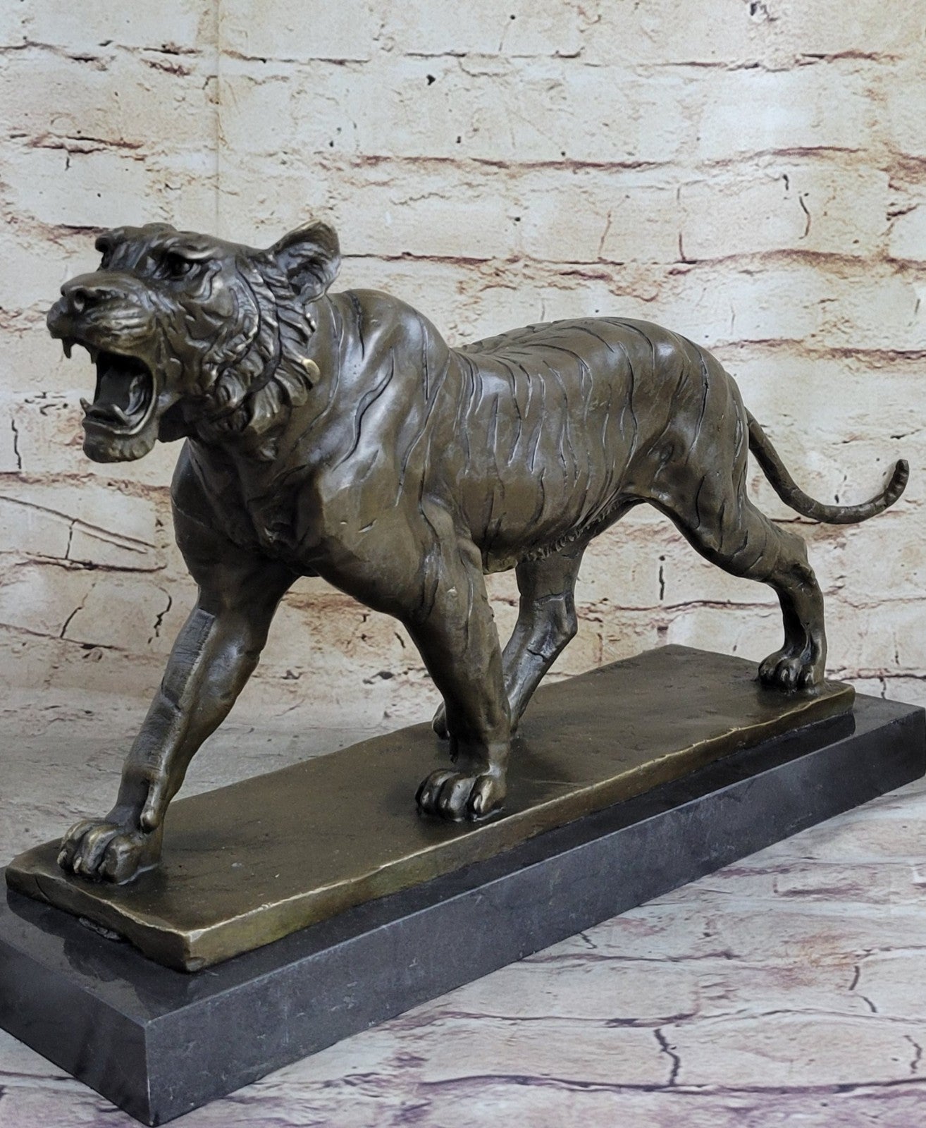 BRONZE WALKING TIGER AFTER ANTOINE-LOUIS BARYE BY LOST WAX METHOD FIGURINE