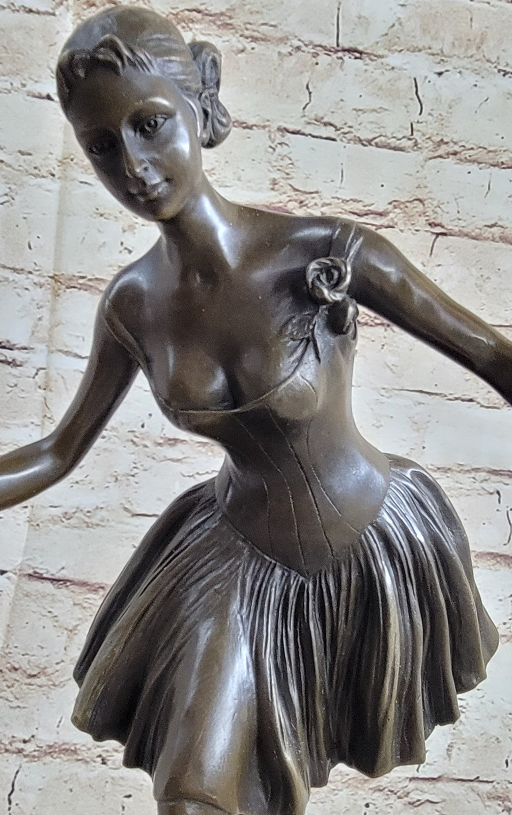 Statue en bronze style Art Déco danseuse au cerceau reproduction Colbert 39 cm