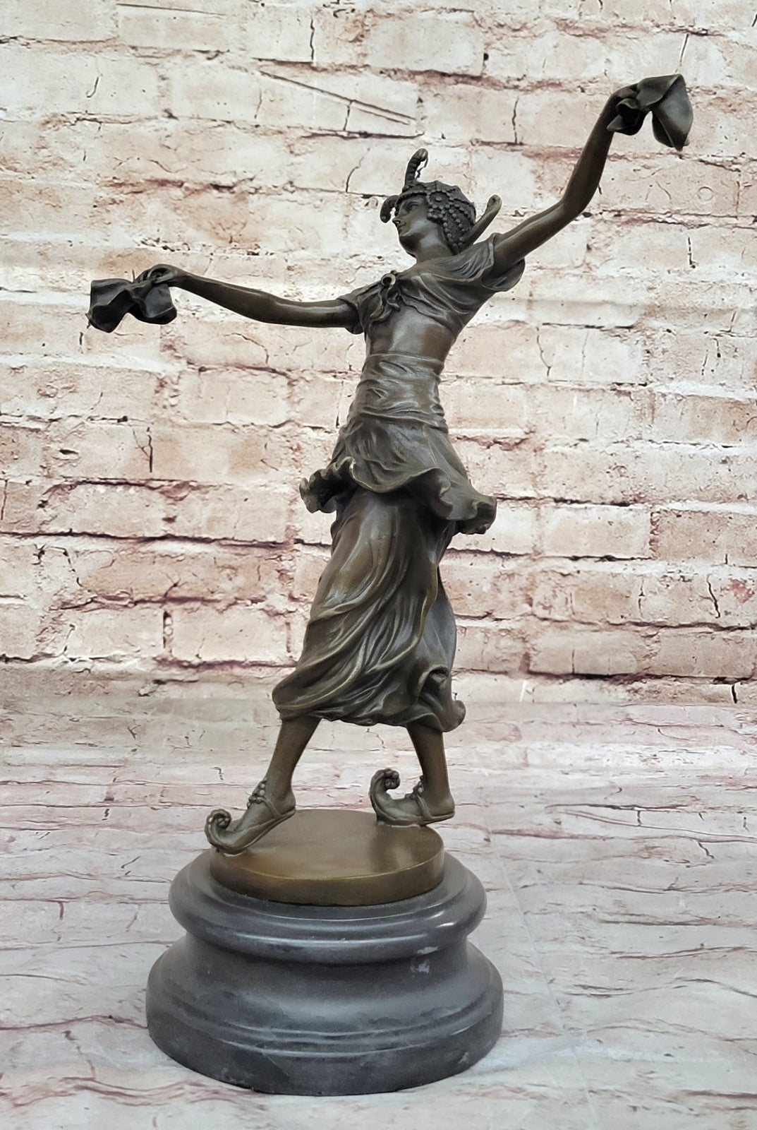 Fine Artwork Elegance: Turkish Dancer Bronze by CL. J R Colinet - Collector`s Piece