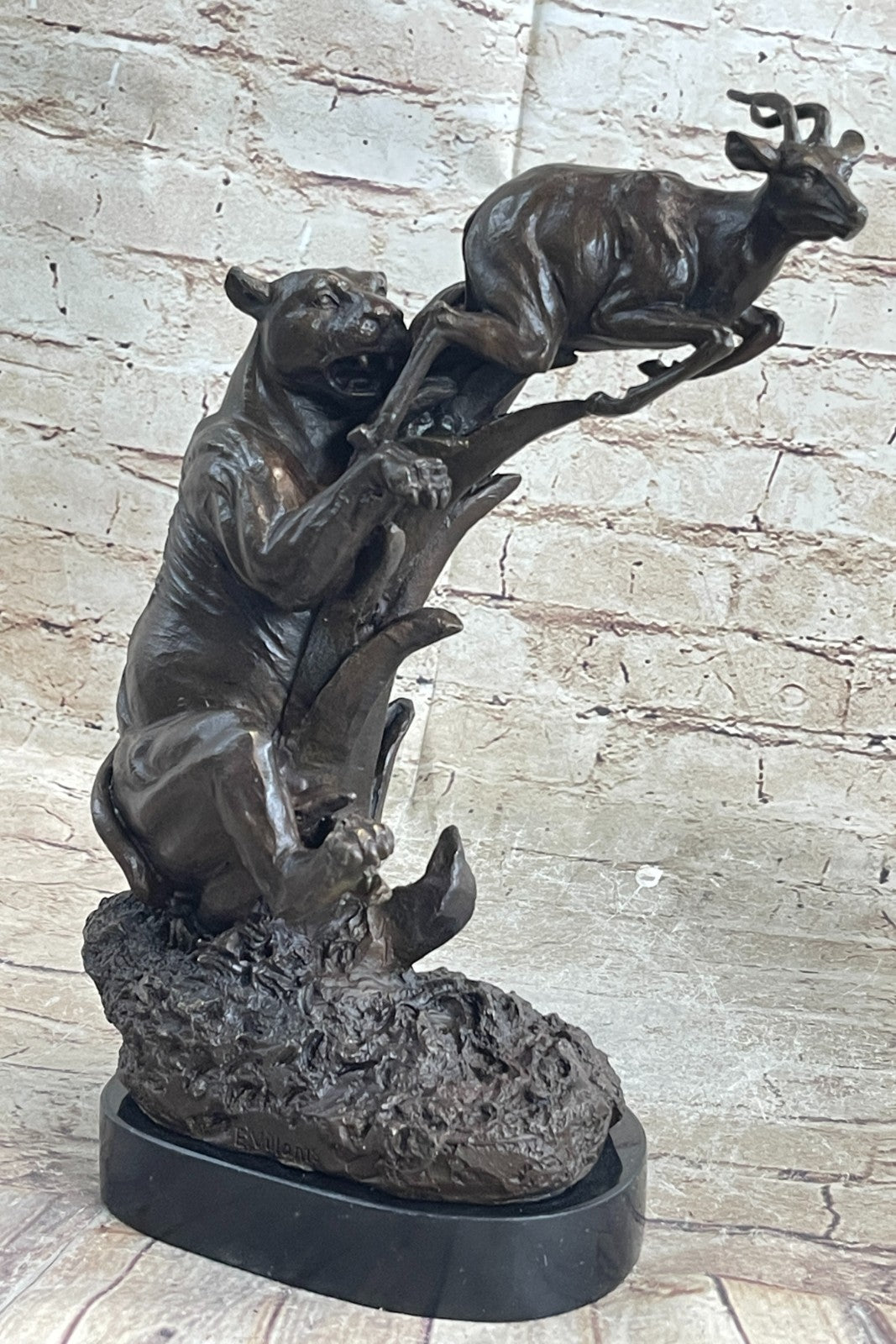 Confrontation between Mountain Lion and Gazelle Hot Cast Bronze Sculpture