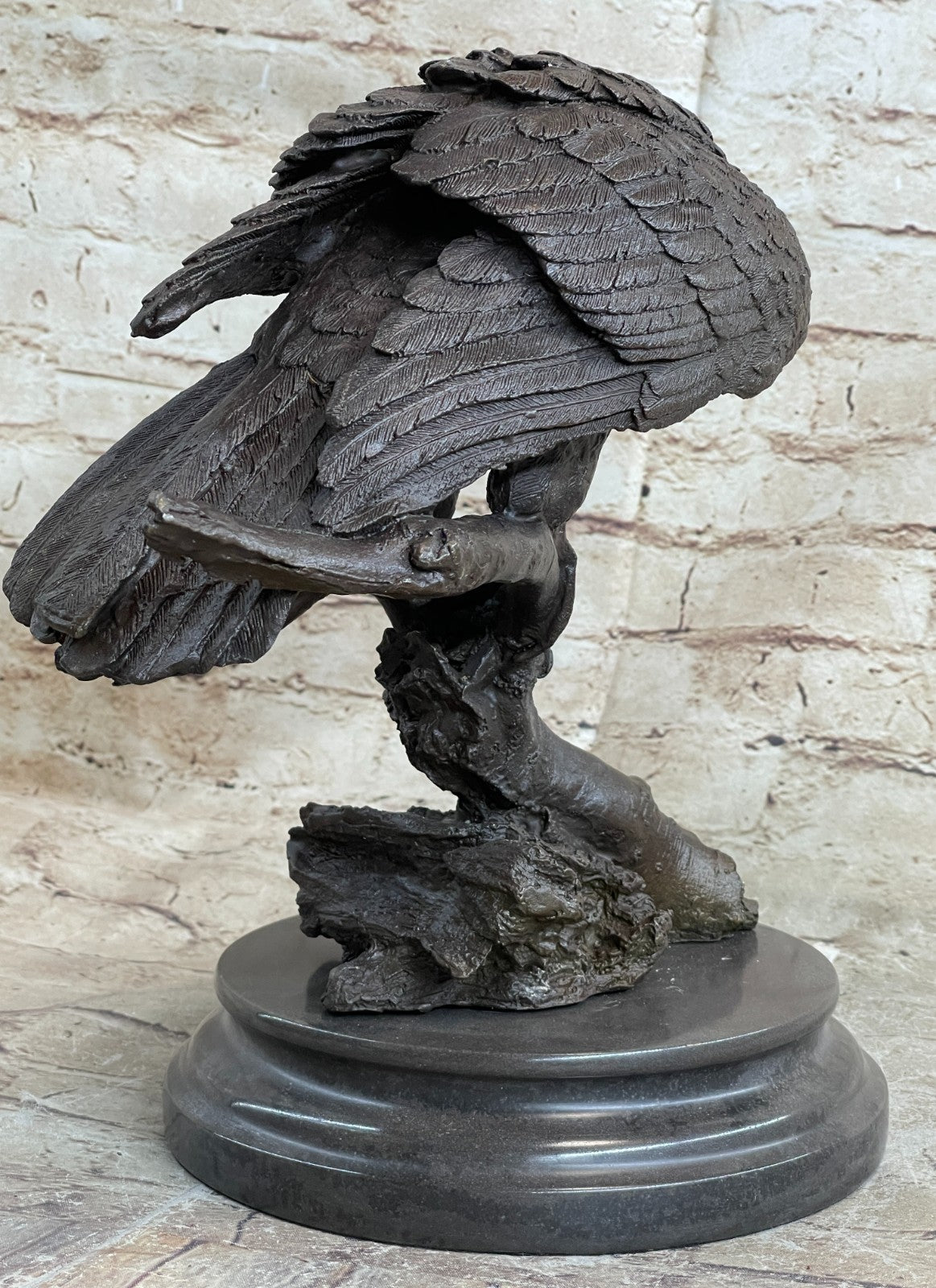 Parched Sitting Eagle Home Garden Decoration Bronze Sculpture on Marble Base