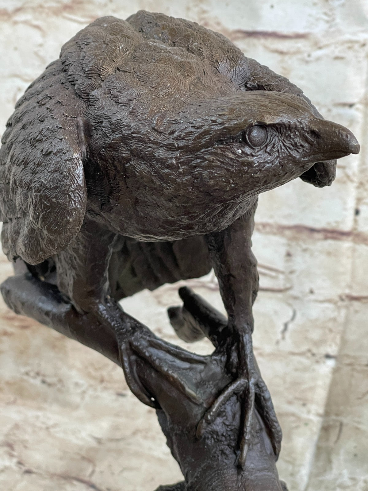 Parched Sitting Eagle Home Garden Decoration Bronze Sculpture on Marble Base