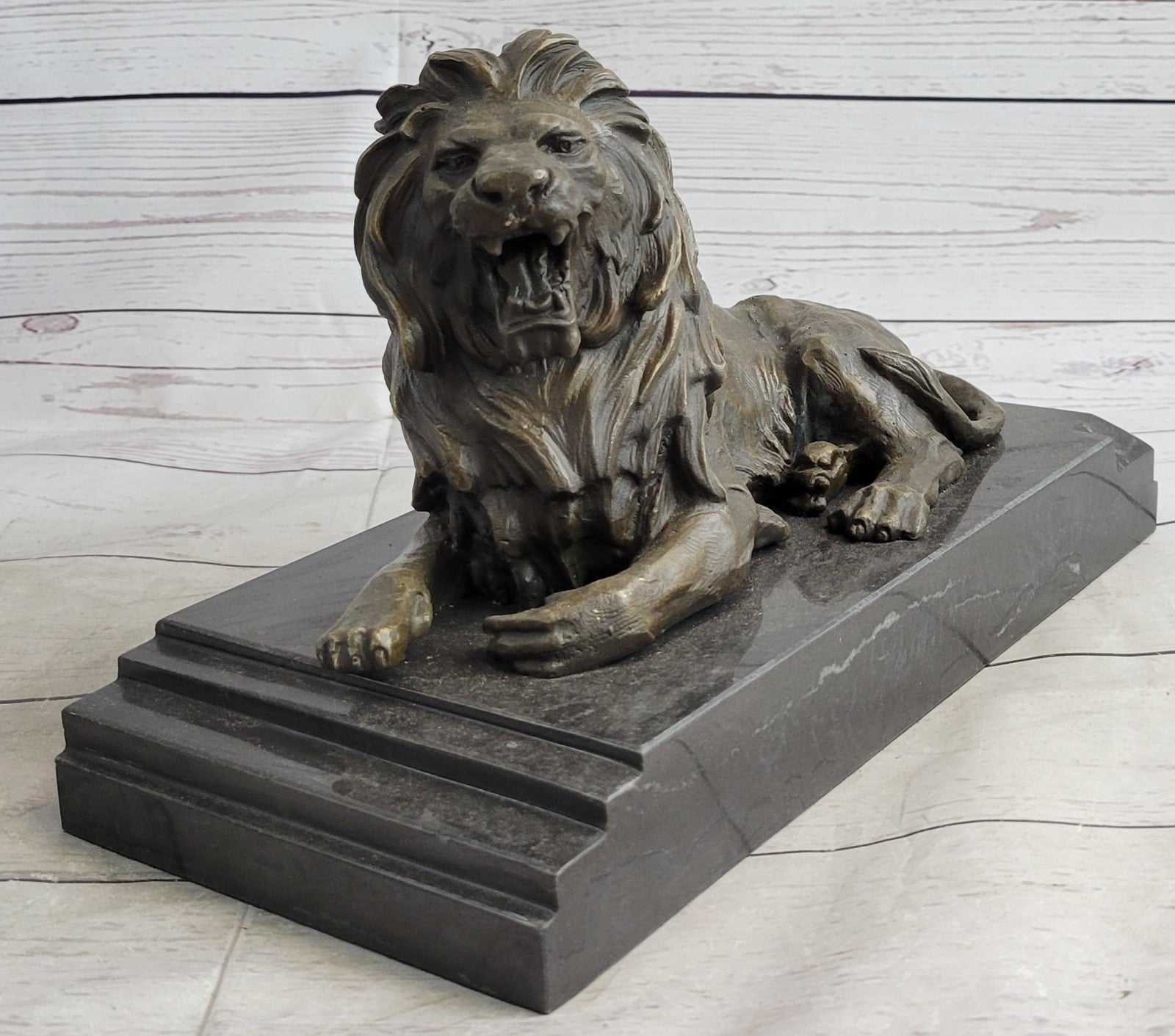 Bronze Sculpture Home Decoration Detailed Lion Figurine Figure Artwork Decor Art
