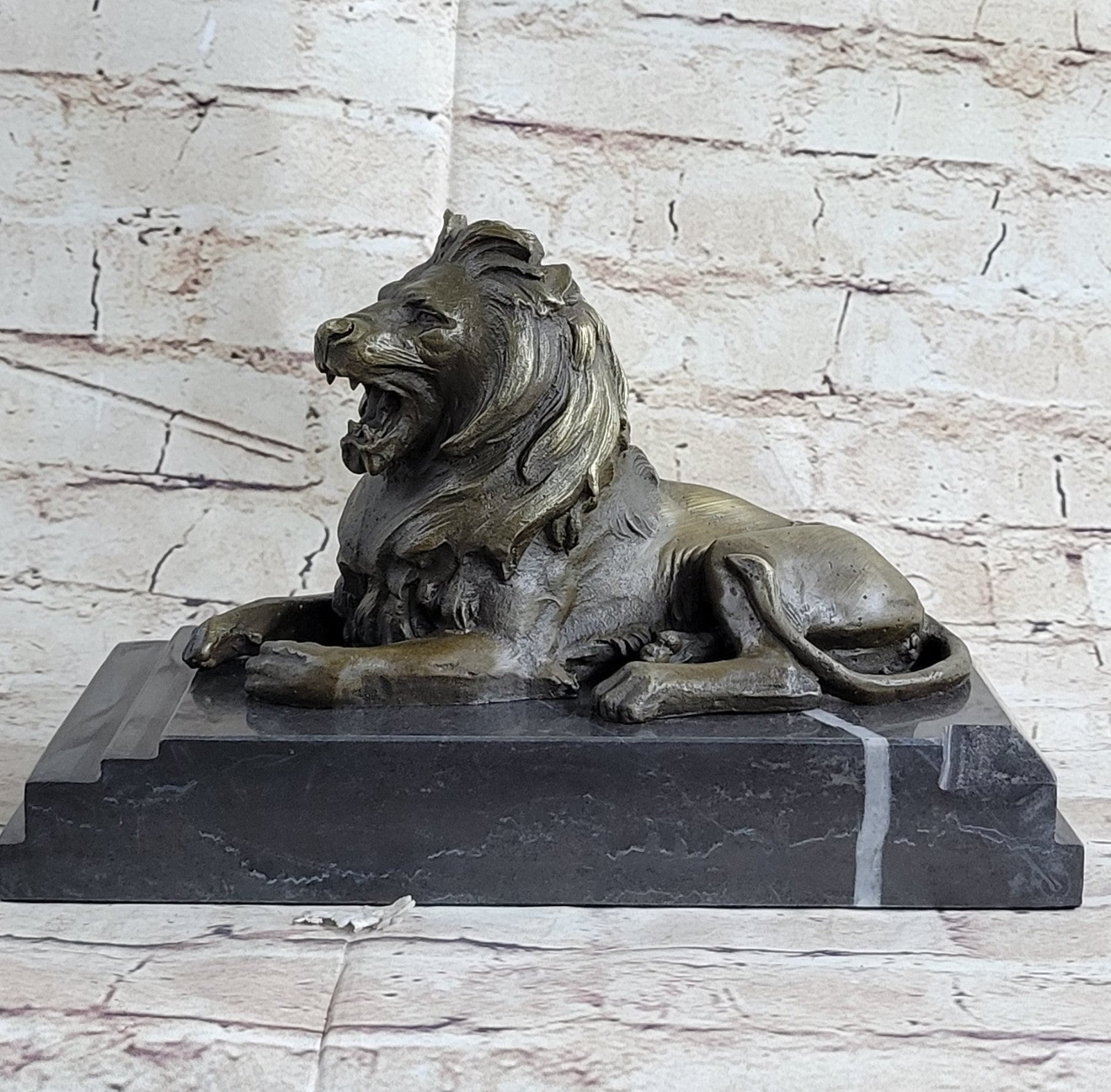 STUNNING 8 LBS MOUNTED HOTCAST PURE 100% BRONZE LION STATUE see my other items