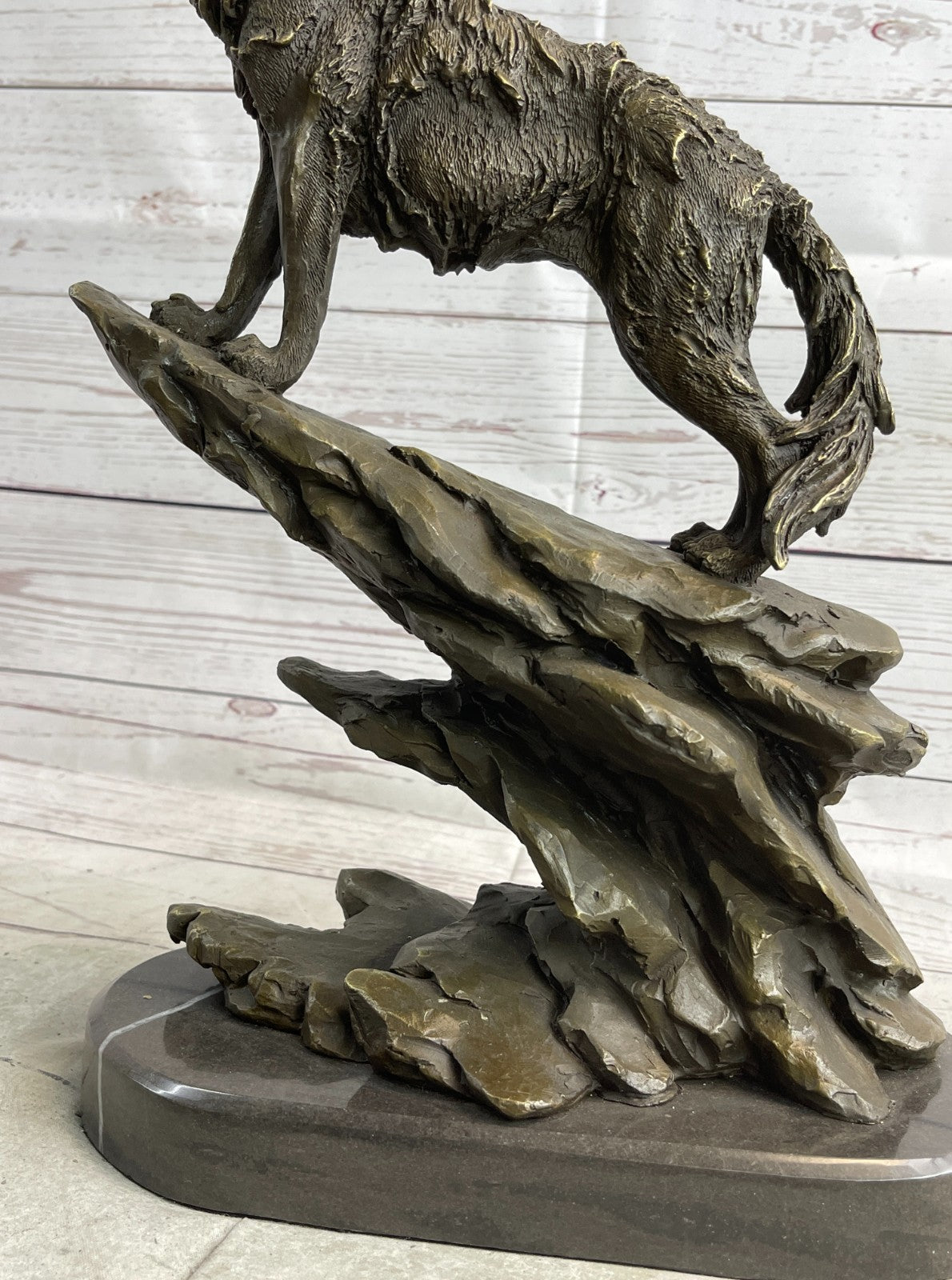 Hot Cast Bronze Wildlife Statue: Howling Wolf at Moon - Handcrafted by Bugatti