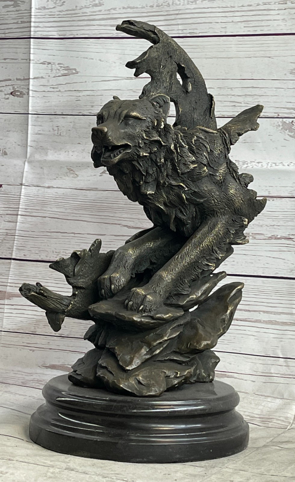 Bronze Sculpture Massive Howling Wolf With Crest Moon Home Decoration Decor Sale