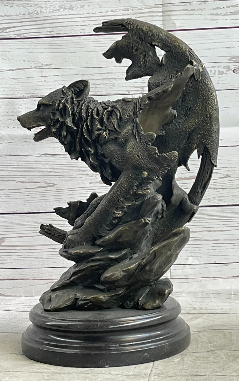 Bronze Sculpture Massive Howling Wolf With Crest Moon Home Decoration Decor Sale