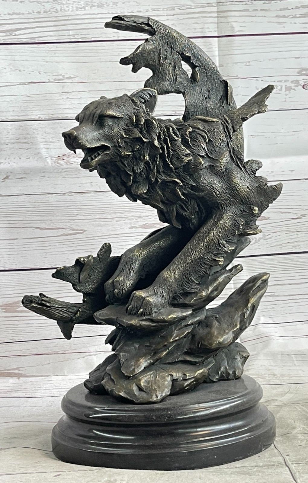 Bronze Sculpture Massive Howling Wolf With Crest Moon Home Decoration Decor Sale