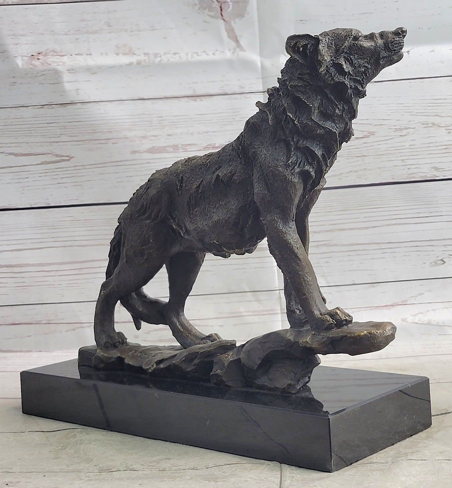 Handcrafted bronze sculpture SALE Arti French By Wolf Howling Wildlife Cast