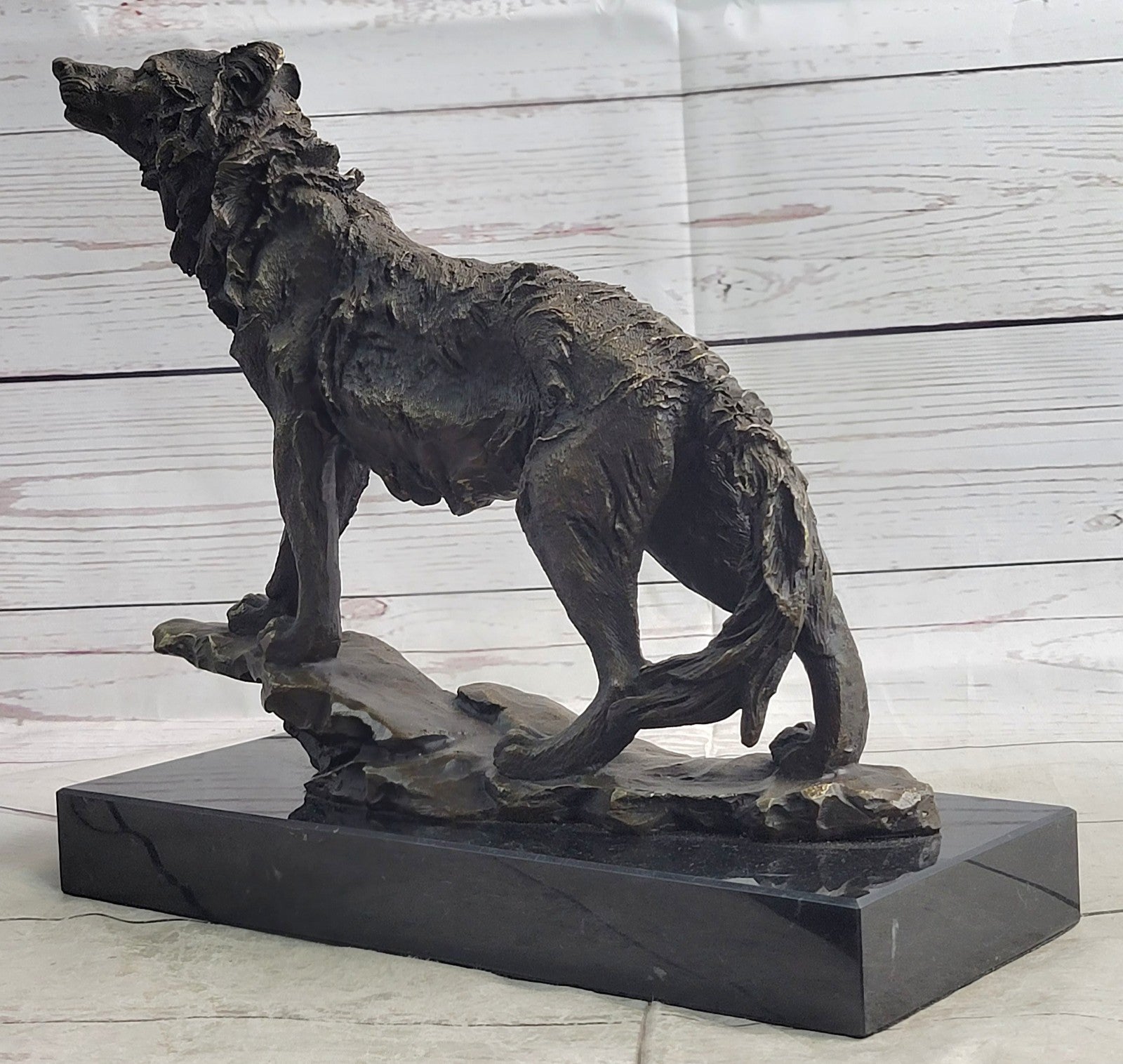 Handcrafted bronze sculpture SALE Arti French By Wolf Howling Wildlife Cast