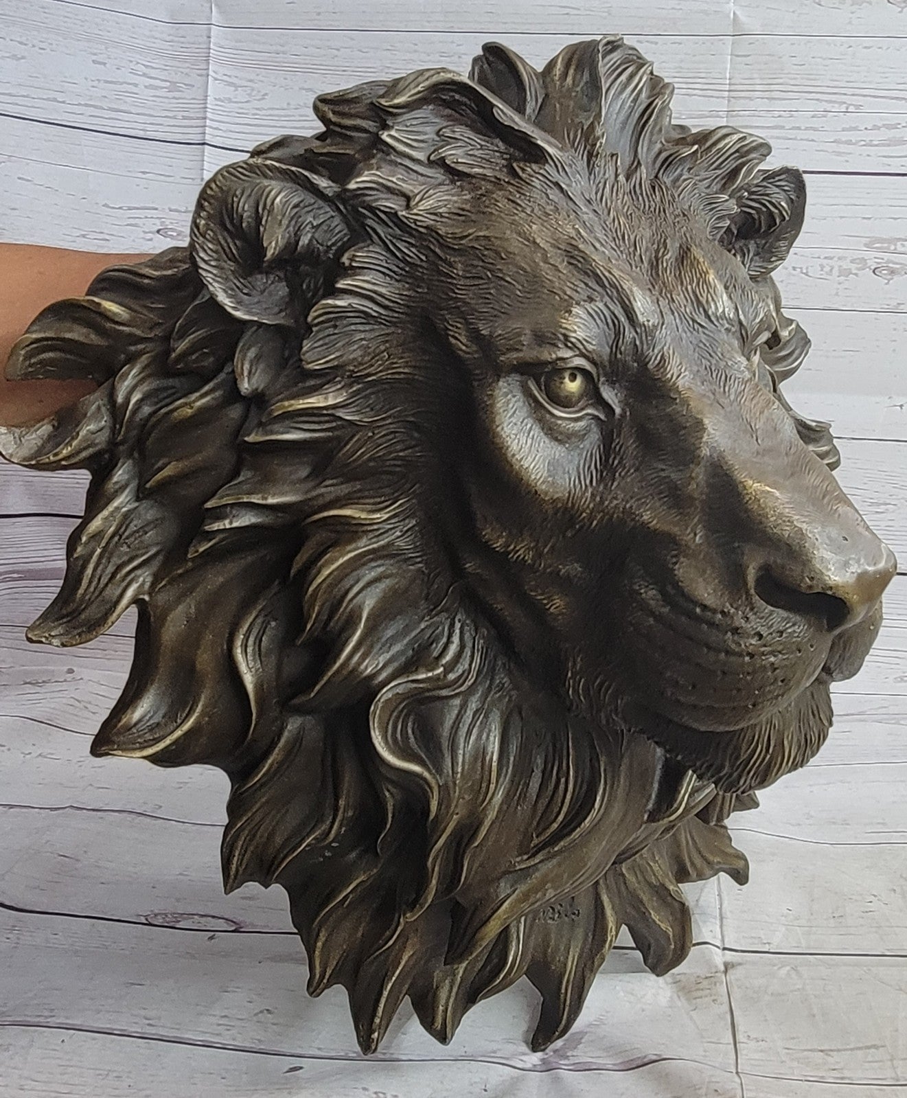 The huge Lion head flat bronze sculpture statue The art hanging wall H"18.1