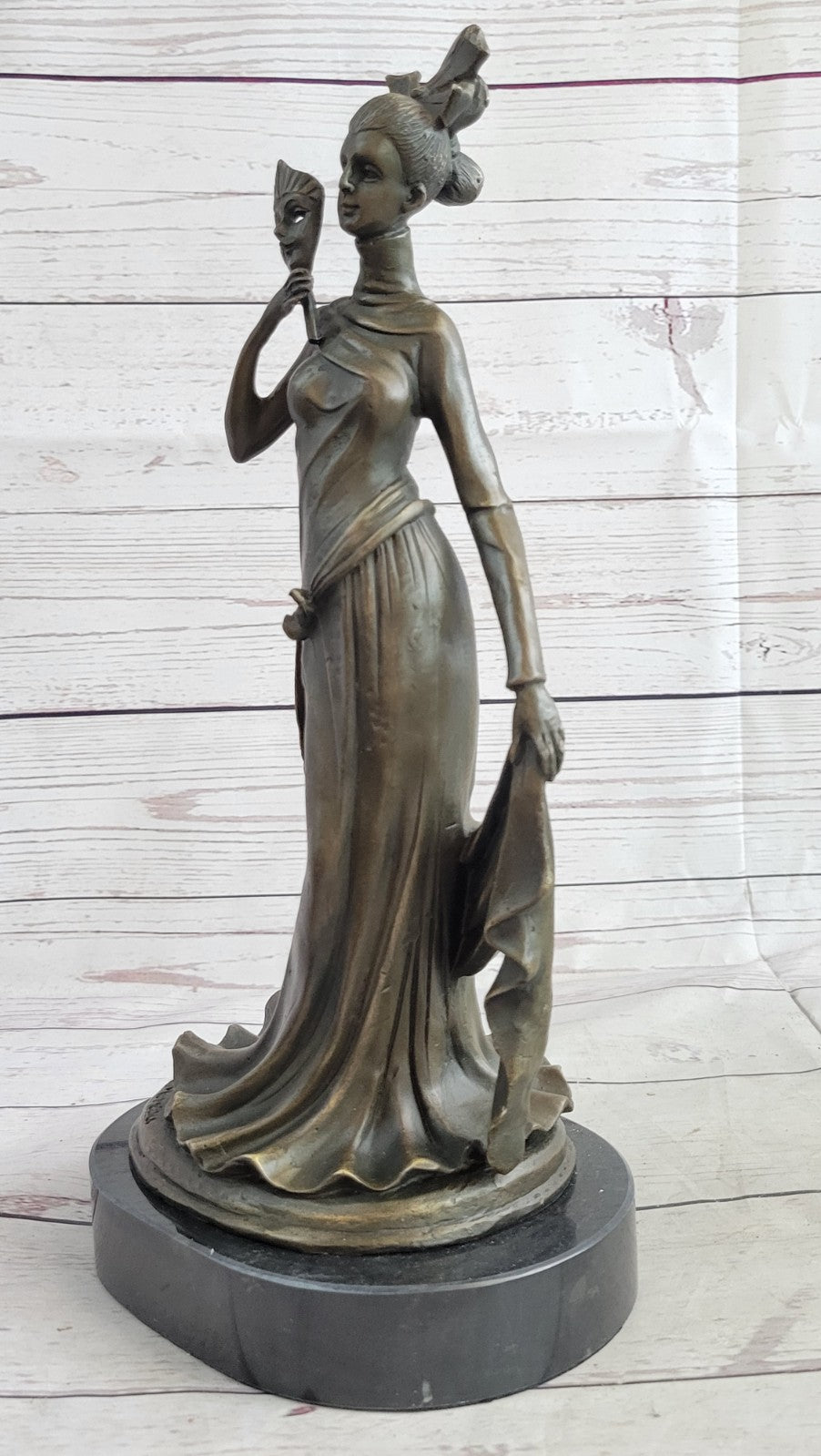 Handcrafted Art Deco High Fashion Classy Bronze Sculpture Figurine Sale