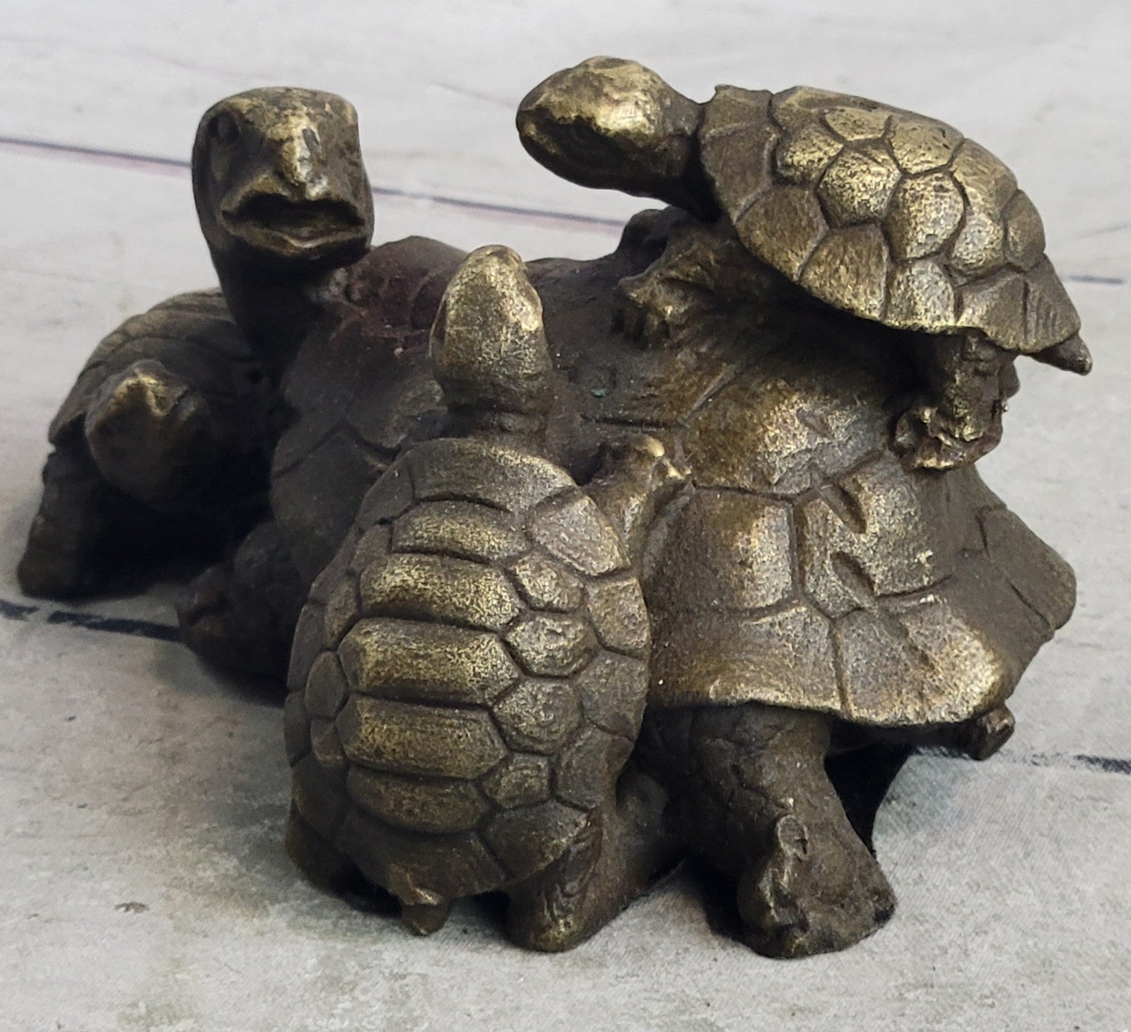 Handcrafted Vienna Bronze Turtles Family Hot Cast Bronze Figurine Statue