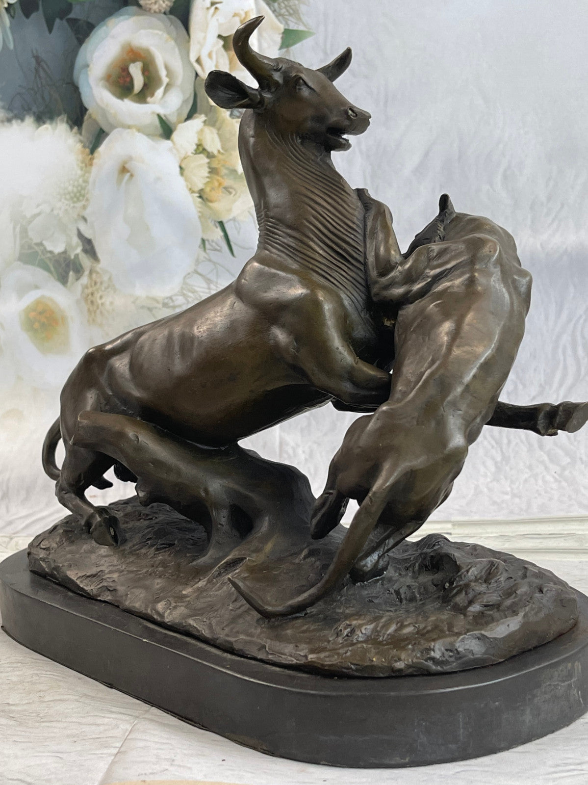 Cast Bronze Figurine " Cougar Attack Gazelle Home Cabin Trophy Decoration Sale