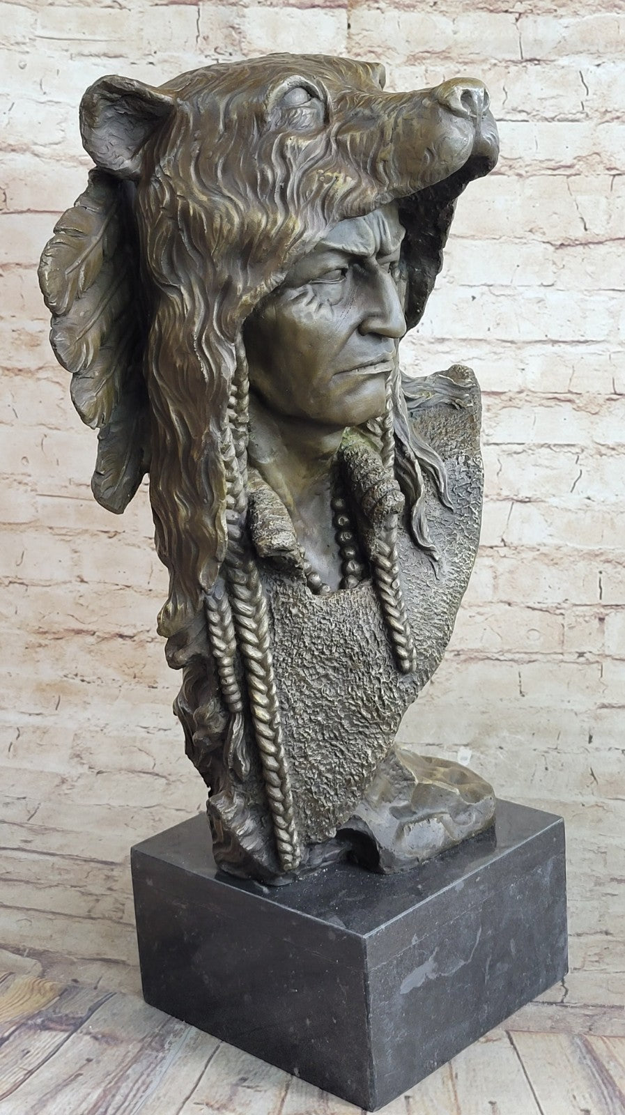 Handcrafted Large American Indian Warrior Bust Bonze Sculpture Detailed Figurine