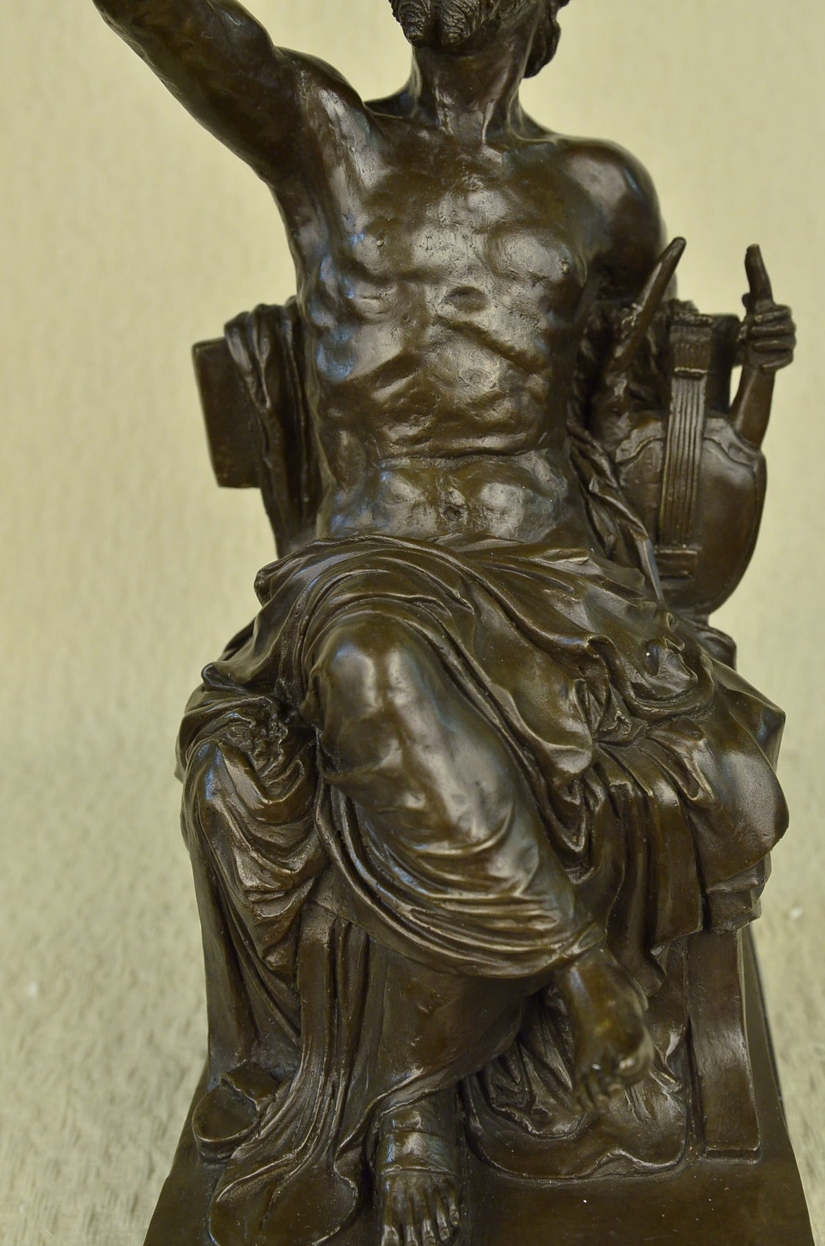 Handcrafted bronze sculpture SALE Grand A On Sits Musician Greco-Roman Ancient *