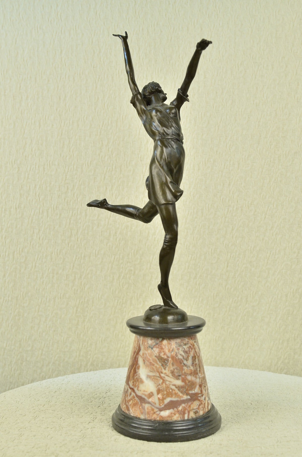 Belle Sculpture En Bronze Doré Sur Socle En Marbre Signé D H Chiparus 61cm Figur