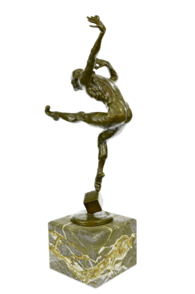 Magnificent 1990 Authentic Aldo Vitaleh Art Deco The Juggler Bronze Sculpture