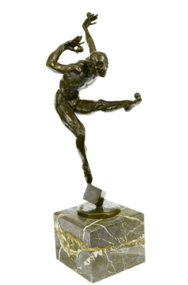 Magnificent 1990 Authentic Aldo Vitaleh Art Deco The Juggler Bronze Sculpture